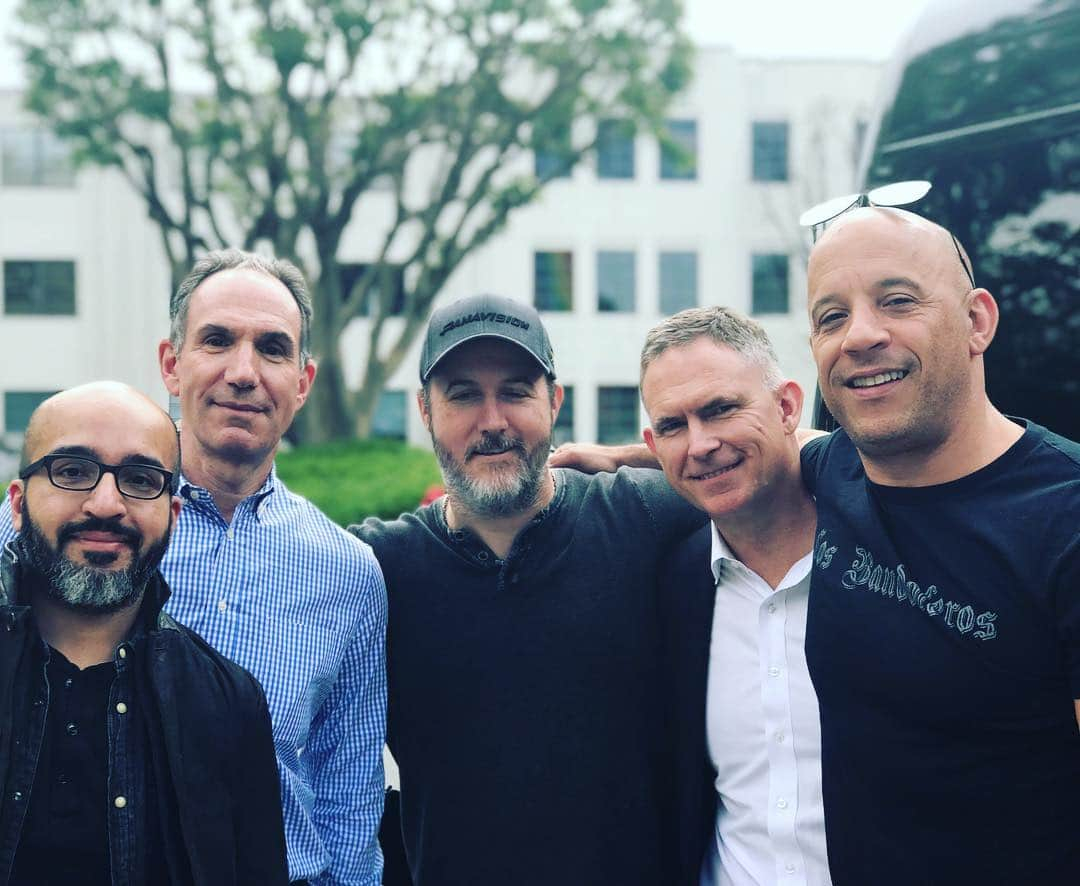 ヴィン・ディーゼルさんのインスタグラム写真 - (ヴィン・ディーゼルInstagram)「Great meeting today with the Sony Marketing team. Although Bloodshot is still 10 months away from it’s release, they are moving with so much excitement that one can’t help but to be excited for the new hero genre... #Bloodshot 2020 #Sony #valiant」4月24日 13時27分 - vindiesel