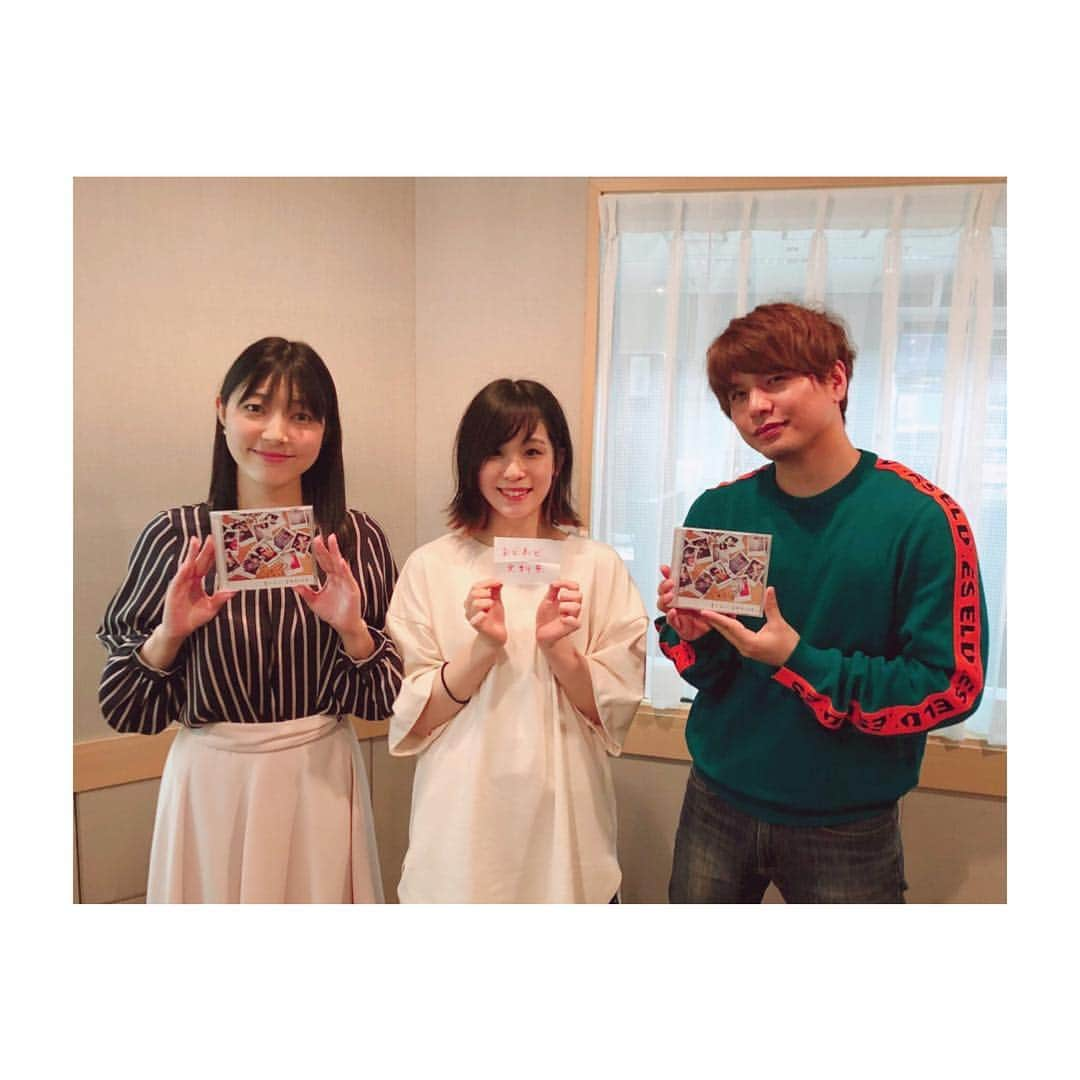 神田莉緒香さんのインスタグラム写真 - (神田莉緒香Instagram)「--- 昨晩は #bayfm『MOZAIKU NIGHT』に ゲストで出演させていただきました。 長弘さん、仲村さんの声から溢れる 声優力に終始どきどきだった おどおど文化系の神田莉緒香です。 なんのこと？って方はぜひ radikoのタイムフリーでおききくださひ✐ . 生放送中のリアルタイムなツイートや メールもとてもうれしかったな。 リスナーのみなさまからのあたたかさは お二人そのままでした。 ありがとうございました◎ . #mozaikunight #長弘翔子 さん #仲村宗悟 さん と #kandari #神田莉緒香 #主人公になれなくても、」4月24日 13時27分 - riokanda_ri