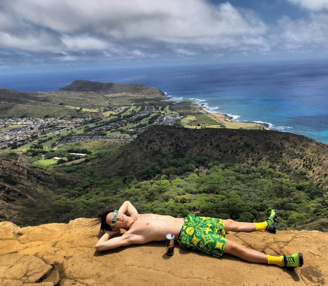 小林陵侑のインスタグラム：「hike hike⛰ #cocohead #hawaii #hike #nike #potato #ryoyukobayashi #小林陵侑 #スキージャンプ」