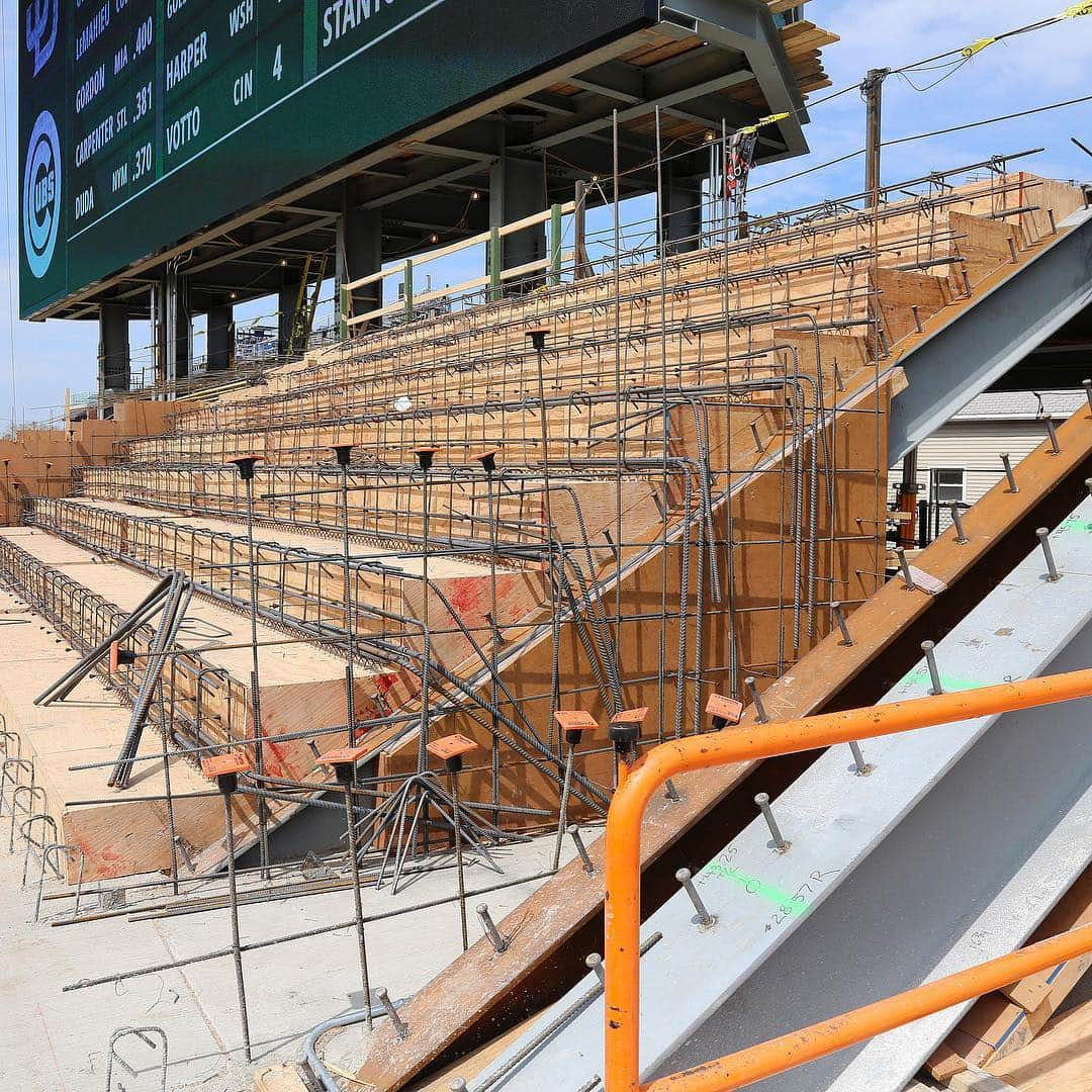 シカゴ・カブスさんのインスタグラム写真 - (シカゴ・カブスInstagram)「#CubsCollection: Bleachers The bleachers have been a part of Wrigley Field since the late 1930s and are as iconic as the ivy, marquee and hand-operated scoreboard. Stories of the legendary Wrigley Field bleachers stand the test of time, but this historic outfield seating needed a facelift to preserve this experience for future generations of Cubs fans. Take a look at the before and after of the bleacher renovations starting with the 1060 Project through present day. What memories do you have in the bleachers? Special thanks to photographers @sgreenphoto and Bob Elmore. #EverybodyIn Find more photos on Facebook.com/Cubs」4月24日 8時29分 - cubs