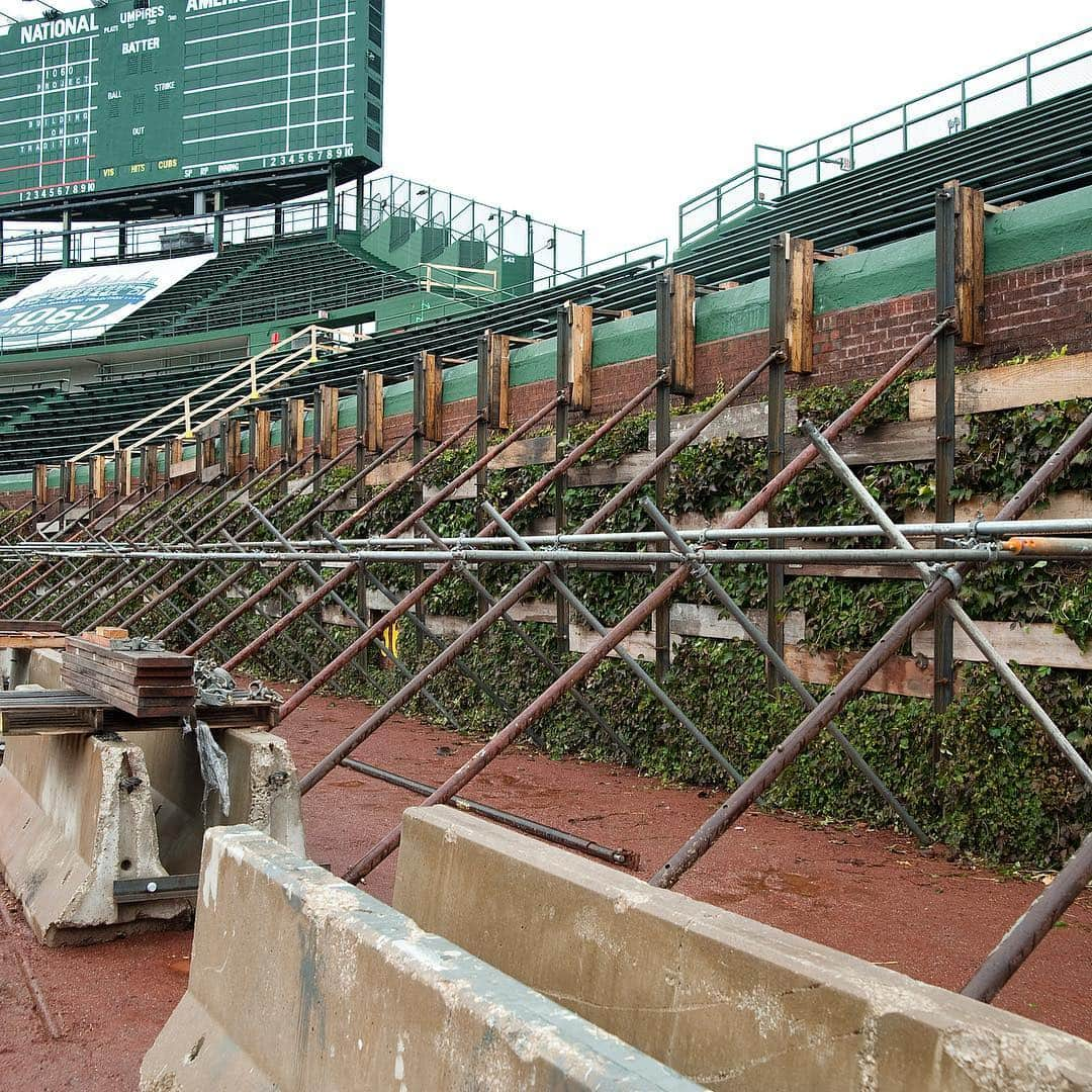 シカゴ・カブスさんのインスタグラム写真 - (シカゴ・カブスInstagram)「#CubsCollection: Bleachers The bleachers have been a part of Wrigley Field since the late 1930s and are as iconic as the ivy, marquee and hand-operated scoreboard. Stories of the legendary Wrigley Field bleachers stand the test of time, but this historic outfield seating needed a facelift to preserve this experience for future generations of Cubs fans. Take a look at the before and after of the bleacher renovations starting with the 1060 Project through present day. What memories do you have in the bleachers? Special thanks to photographers @sgreenphoto and Bob Elmore. #EverybodyIn Find more photos on Facebook.com/Cubs」4月24日 8時29分 - cubs