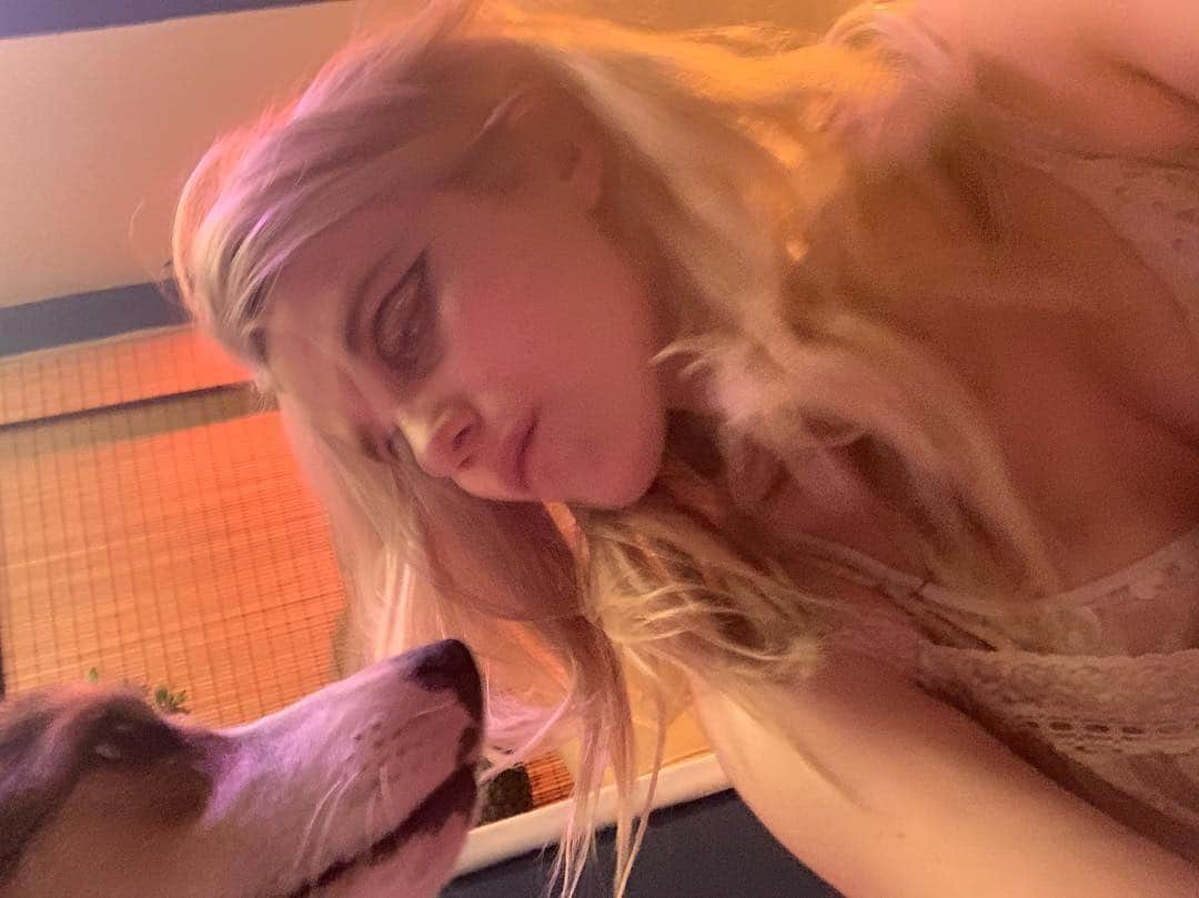 スカイ・フェレイラさんのインスタグラム写真 - (スカイ・フェレイラInstagram)「most recent <~press~> photos please use for upcoming release thanks bye」4月24日 9時11分 - skyferreira