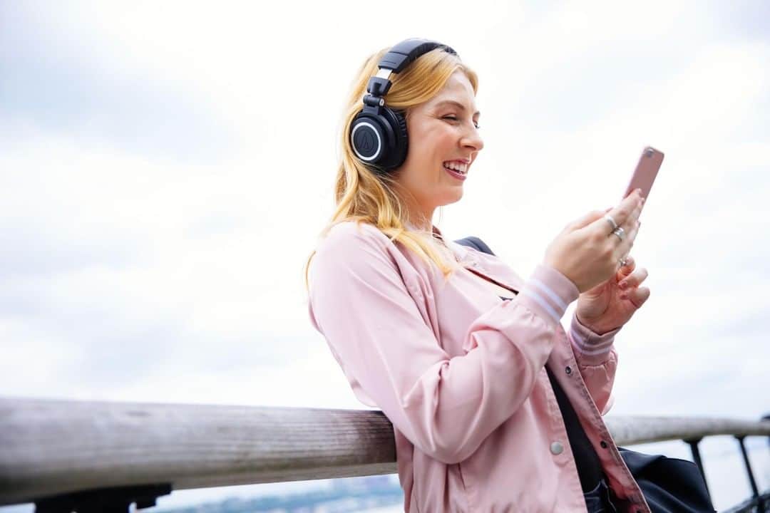 Audio-Technica USAさんのインスタグラム写真 - (Audio-Technica USAInstagram)「Listening to a feel-good playlist? Our ATH-M50xBT headphones will provide you with crystal-clear sound that you’ll love. Learn more by visiting the link in our bio. . . . #AudioTechnica #M50xBT #ATHM50xBT #Music #MusicLovers #AudioGear #Headphones #Bluetooth #WirelessHeadphones」4月24日 9時14分 - audiotechnicausa