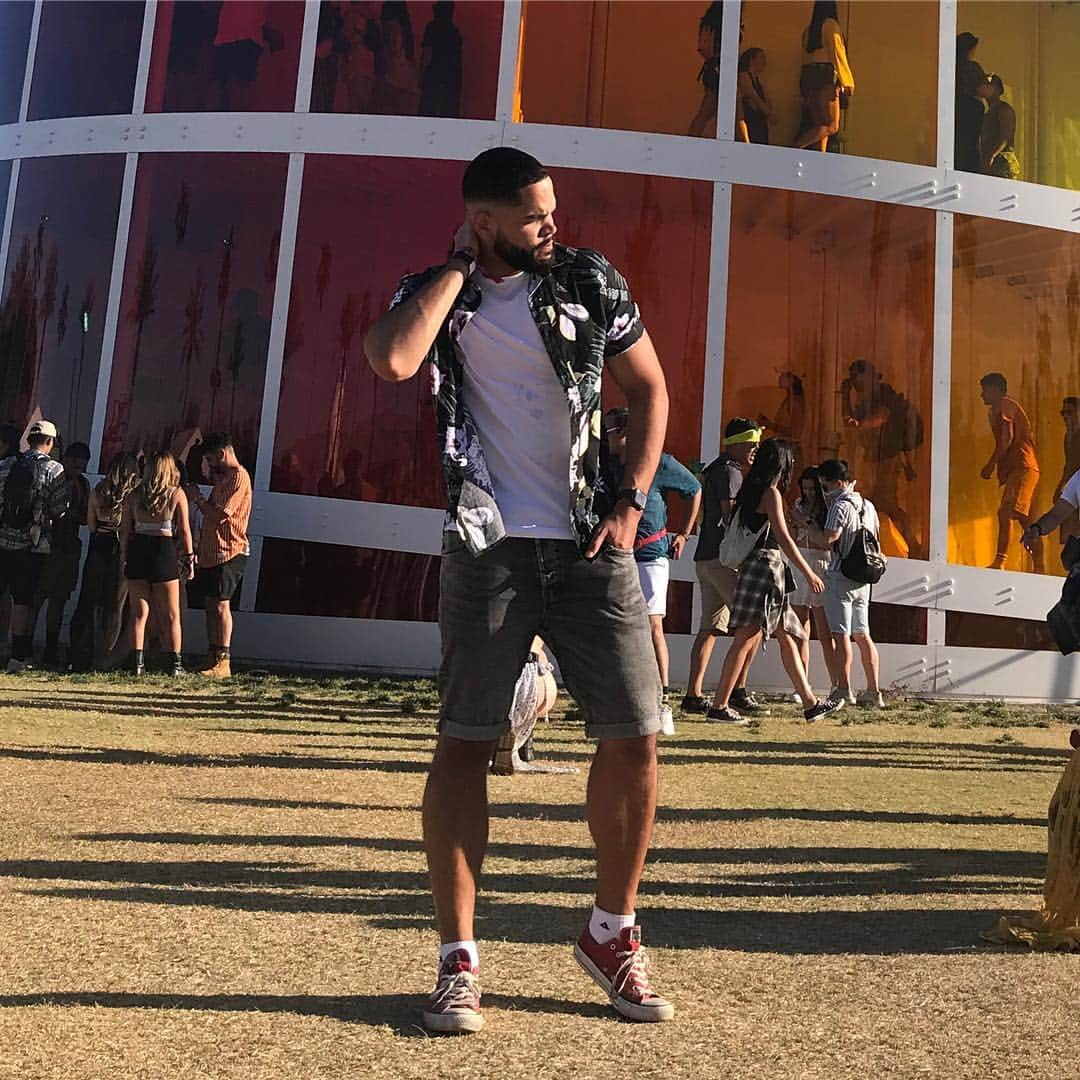 ディジョン・タルトンさんのインスタグラム写真 - (ディジョン・タルトンInstagram)「#coachella #coachella2019 . It was a vibe all weekend!」4月24日 10時44分 - dijontalton