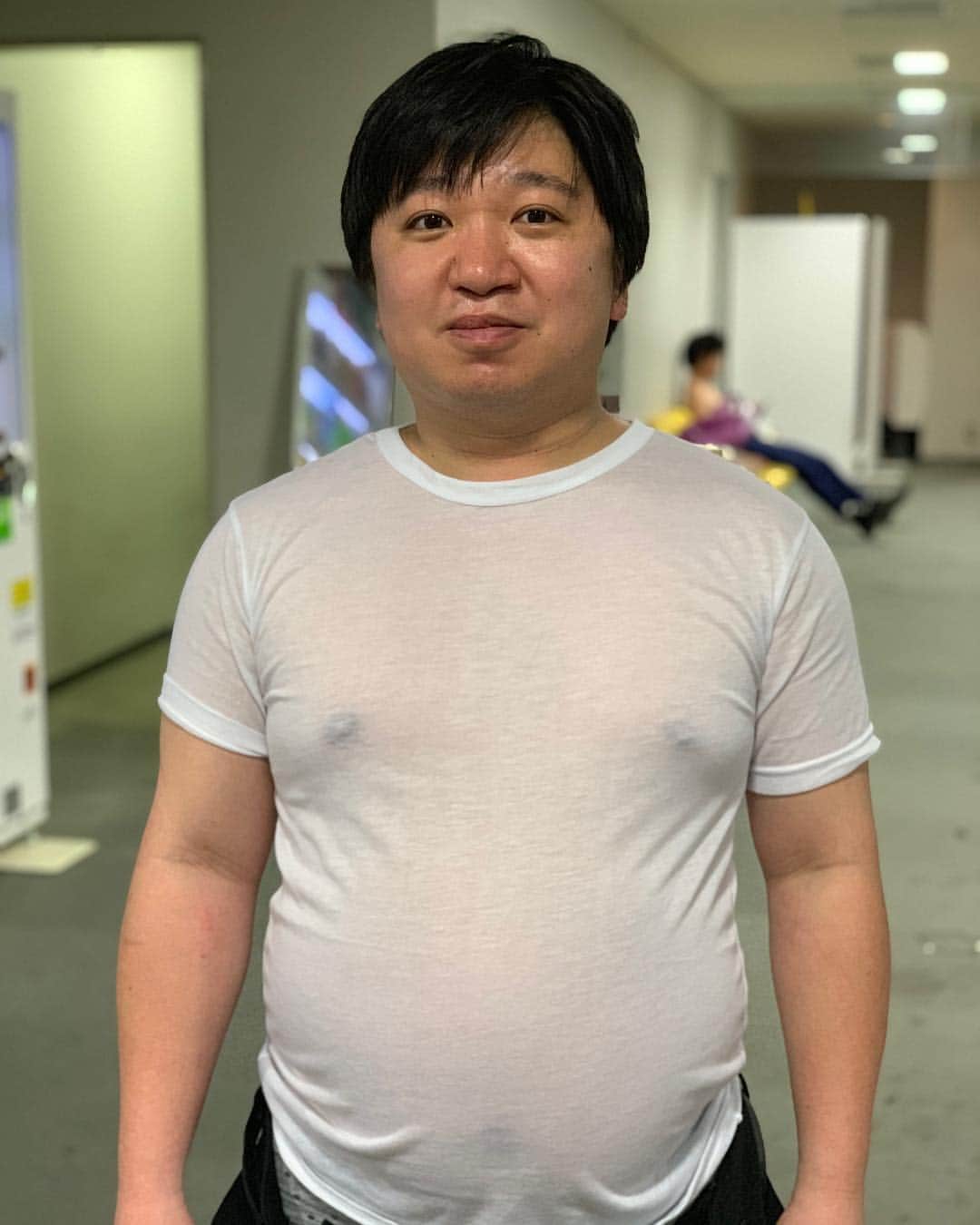 池田真一のインスタグラム：「ケツが金魚すくいのポイと同じ生地のTシャツ着てた！」