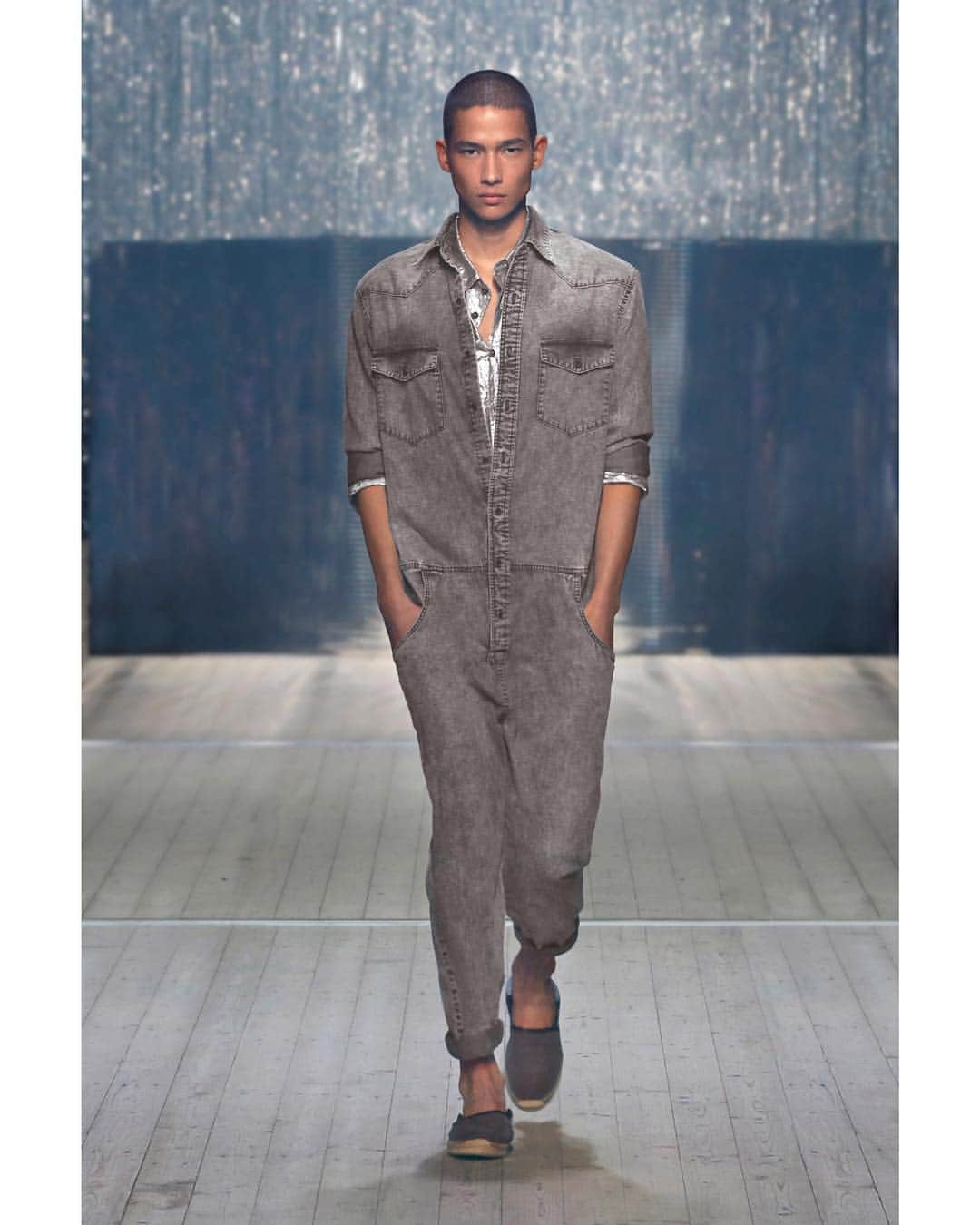 TOMORROWLAND_JPのグルメインスタ