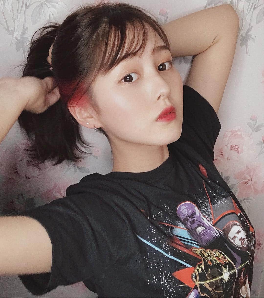 鹿の間さんのインスタグラム写真 - (鹿の間Instagram)「インナーカラー柴漬け色にしました！ 派手な色初めてだけどインナーだから挑戦出来た、なんかオシャレに見える髪結ぶと綺麗、どうですか ------------------------------ #柴漬けカラー #インナーカラー #インナーカラーピンク #ボブ #ブリーチ #ピンクヘアー #アベンジャーズ #ポニーテール #鹿シネマ」4月24日 22時03分 - rhodon41