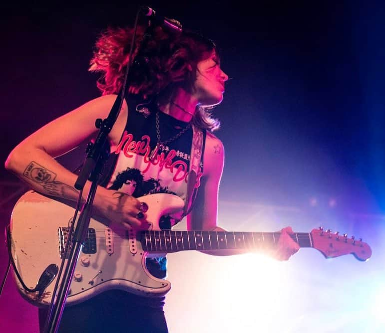 Fender Guitarさんのインスタグラム写真 - (Fender GuitarInstagram)「We had a great time at @bluesfestbyronbay! Here’s just a few of our favourite moments on and off stage.  @larkinpoe @oceanalleyband @ruthiefostermusic @kurtvile @tommyemmanuelcgp @stevievanzandt @dabakerboy @tob333y @melodyangelmusic」4月24日 22時11分 - fender