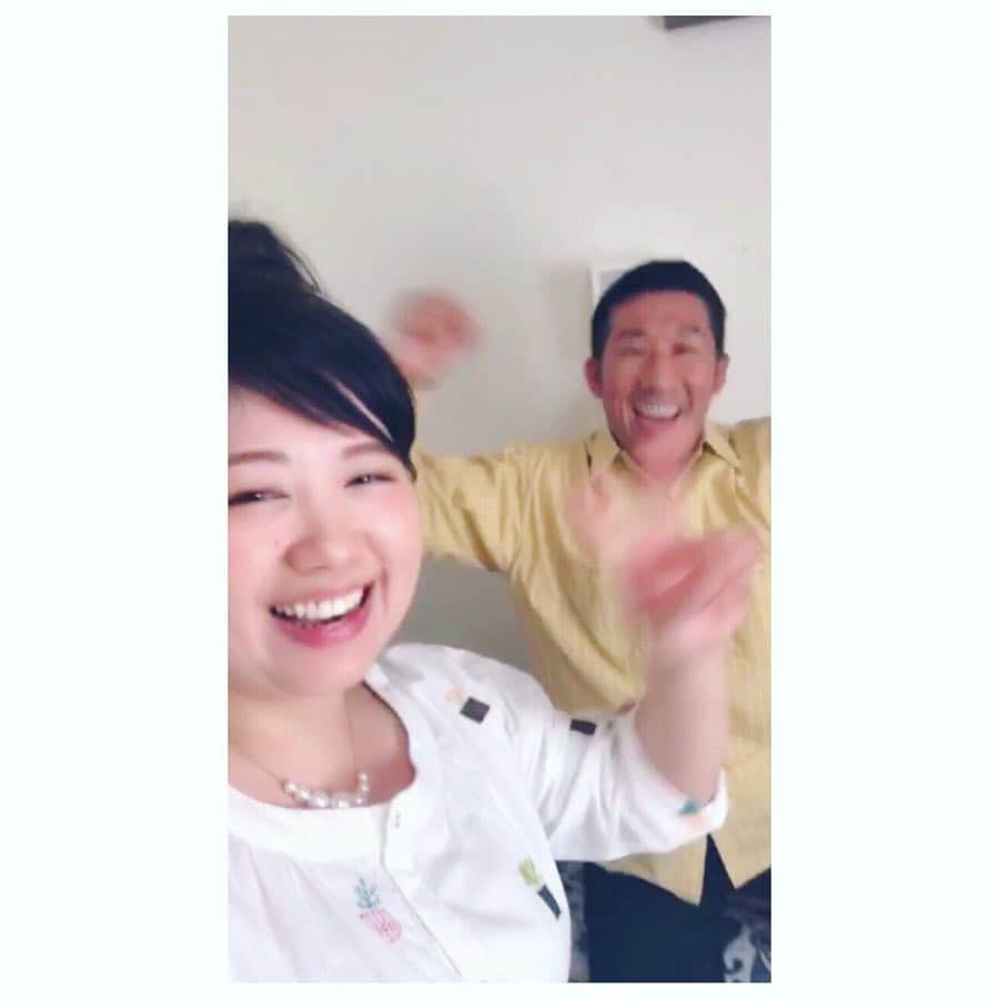 馬場園梓さんのインスタグラム写真 - (馬場園梓Instagram)「yeah〜♪♪ 昨日は たむちゃんと、 パンの魅力を追い求める番組の収録に行かせていただいてました☺︎ 夢みたいな時間🍞✨ また詳細が出ましたら ルン♪  させていただきます！  そして  こちらの素敵なワンピースは  Fillil(フィリル)になります˚✧₊ ですので  ルン♪  #yeah #happy #nice #パン #食パン #サンドイッチ #たむちゃん #同期 #ワンピース #エプロン #球体 #ご機嫌 #ルン♪」4月24日 22時17分 - babazonoazusa