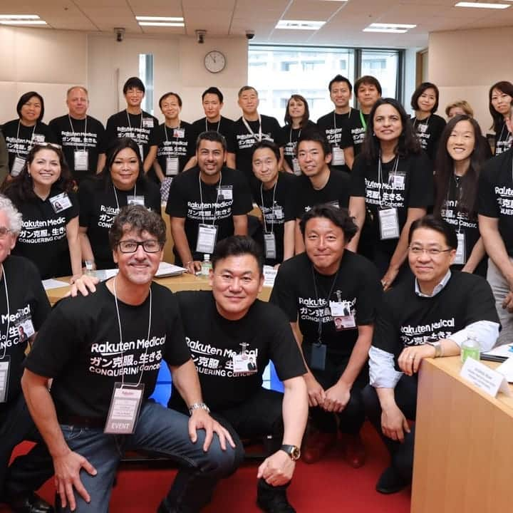 三木谷浩史さんのインスタグラム写真 - (三木谷浩史Instagram)「Rakuten Medical Team, fighting against cancer.  Unbelievable team.」4月24日 22時26分 - hiroshi.mikitani