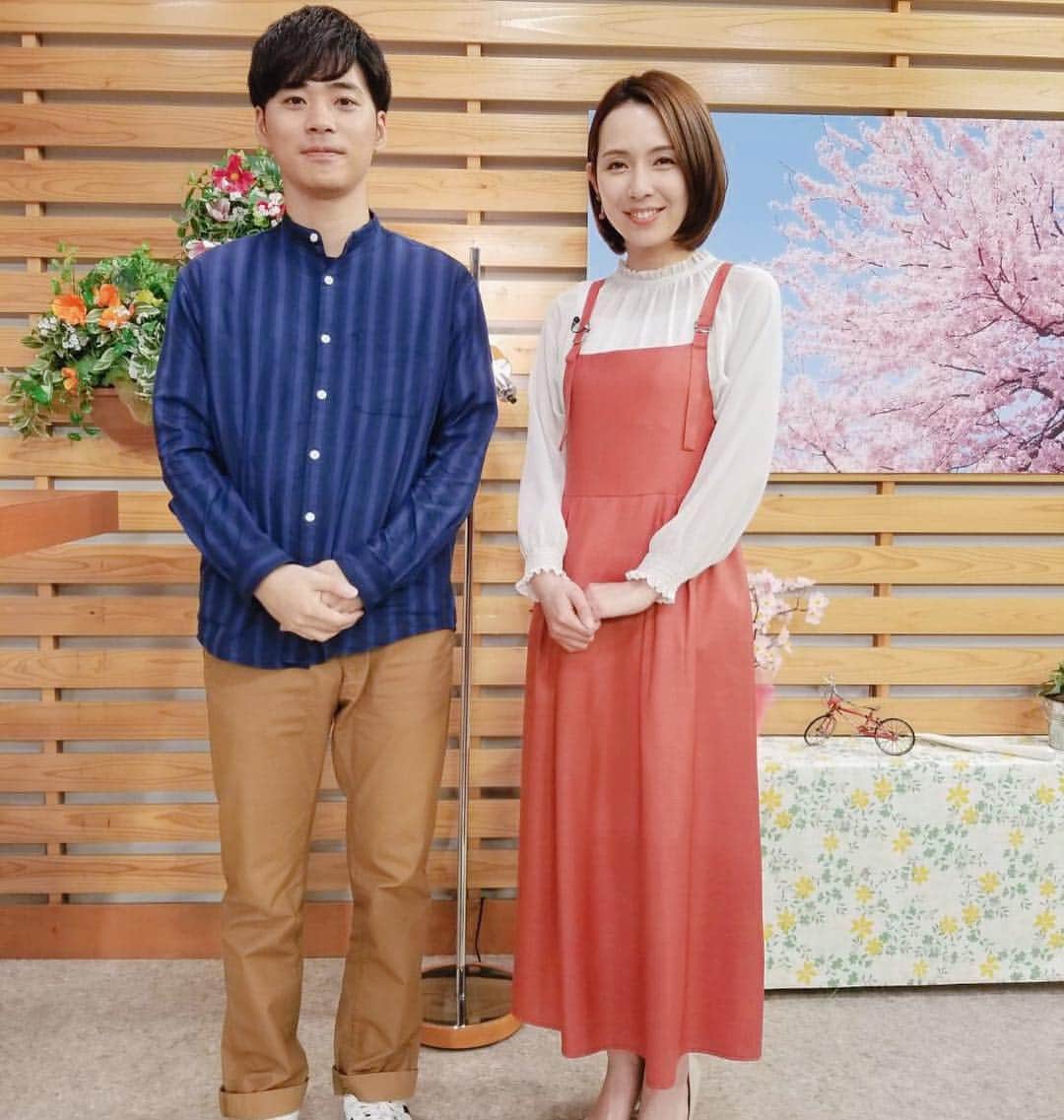 若林翔子のインスタグラム：「* * ブレイクのスタジオでした😊  今週土日のミヤギテレビ楽天戦は なんとまっちゃん様が実況するそうです😊  みんなーーー見てよーーー☺️ * * #宮城 #ミヤギテレビ #ちょっとブレイクタイム #スタジオ #松原アナ #若林翔子 #楽天戦 #みてね」