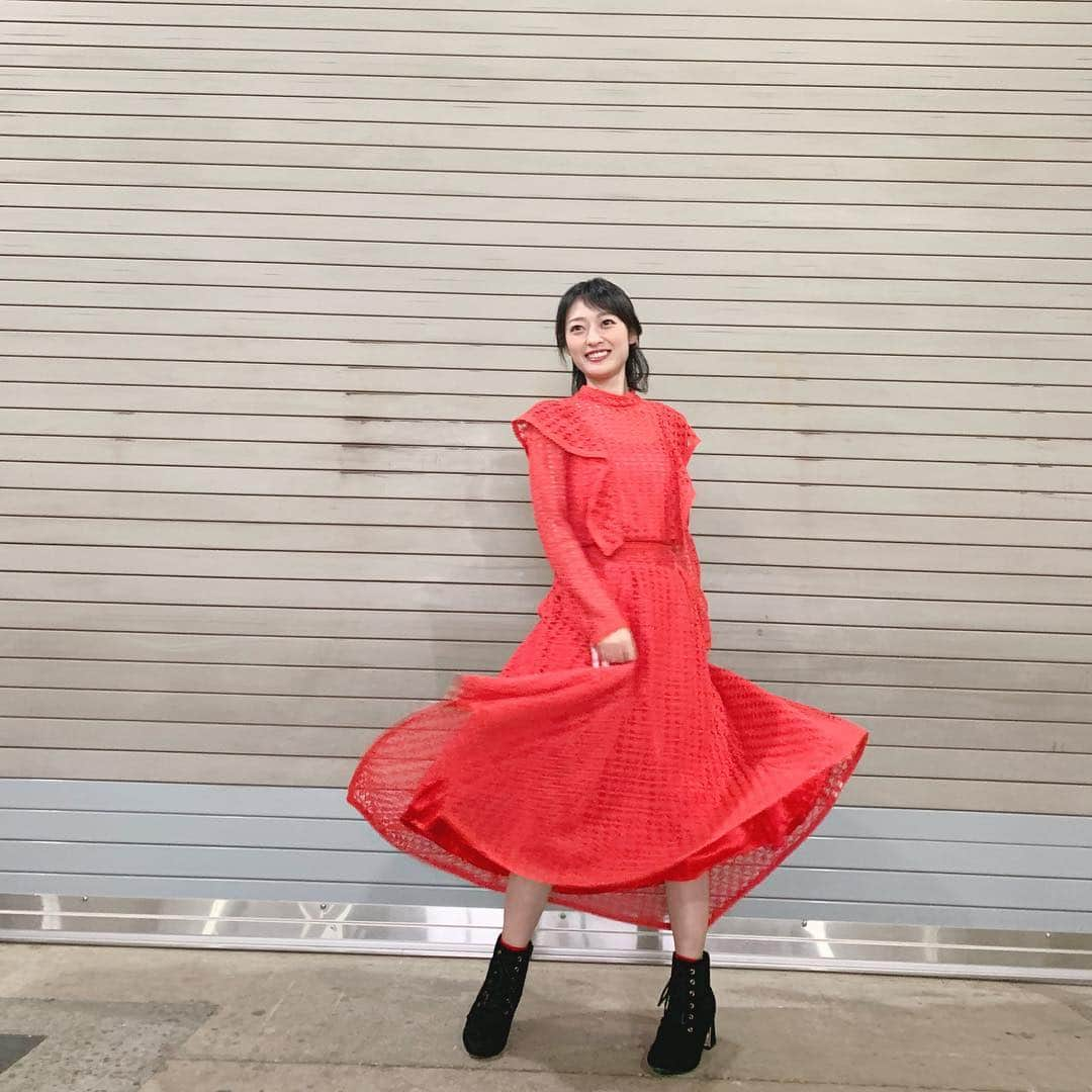 三秋里歩（小谷里歩）さんのインスタグラム写真 - (三秋里歩（小谷里歩）Instagram)「RED「やる気のない愛をThankyou」 MV公開されました😚👏❤️ . 前回の #泣かせてくれよ 個別売り上げランキングでの みなさんの応援のおかげで 今回の曲では、とても良い場所に立たせていただいています😢 いつも暖かい！熱い！応援を ほんとにほんとにありがとうございます🥺 . 私にとって大切な曲がまた増えました💝 . . 衣装は私の大好きな #SNIDEL さんのセットアップでした🥰 . . . #吉本坂46 #今夜はええやん #MV #RED #やる気のない愛をThankyou」4月24日 13時38分 - ripopo_824