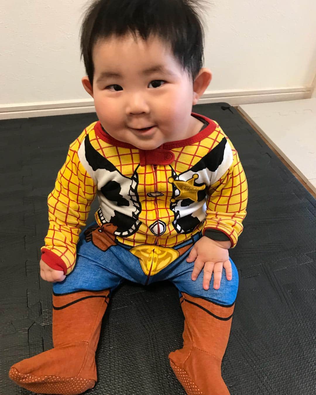 高橋みゆきのインスタグラム：「チビ👶ウッディ登場💓 #ウッディ #後パツパツ #可愛い😍」