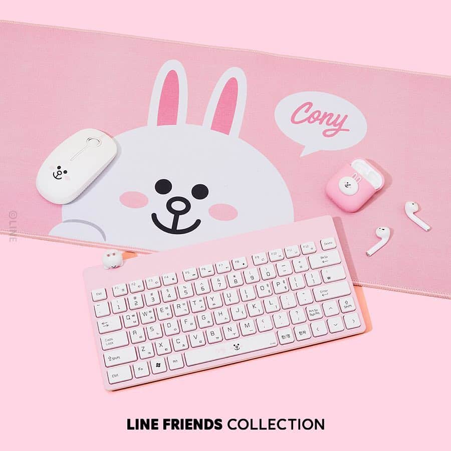 LINE FRIENDSさんのインスタグラム写真 - (LINE FRIENDSInstagram)「. Still sitting at a plain desk? Not anymore with  BROWN, CONY, and SALLY!  April 25th 6:00PM (PDT)  LINE FRIENDS COLLECTION 👉 Link in Bio. . #BROWN #CONY #SALLY  #AirPodsCase #DeskAccessories  #LINEFRIENDSCOLLECTION」4月24日 14時02分 - linefriends