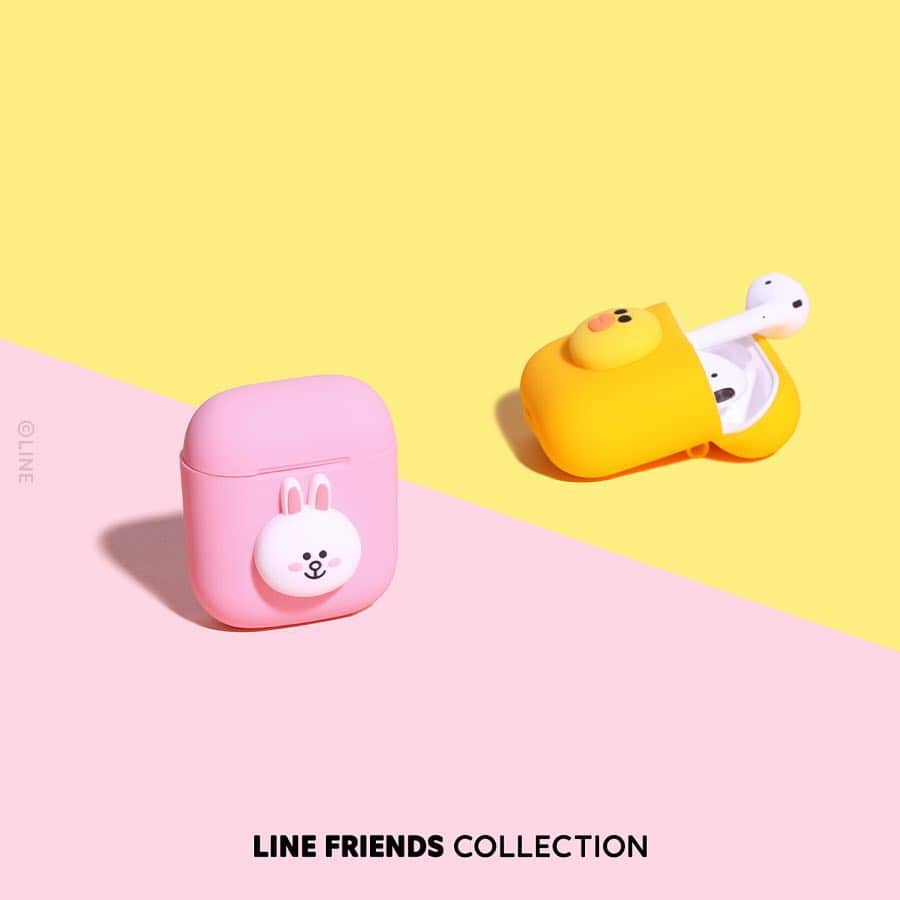LINE FRIENDSさんのインスタグラム写真 - (LINE FRIENDSInstagram)「. Still sitting at a plain desk? Not anymore with  BROWN, CONY, and SALLY!  April 25th 6:00PM (PDT)  LINE FRIENDS COLLECTION 👉 Link in Bio. . #BROWN #CONY #SALLY  #AirPodsCase #DeskAccessories  #LINEFRIENDSCOLLECTION」4月24日 14時02分 - linefriends
