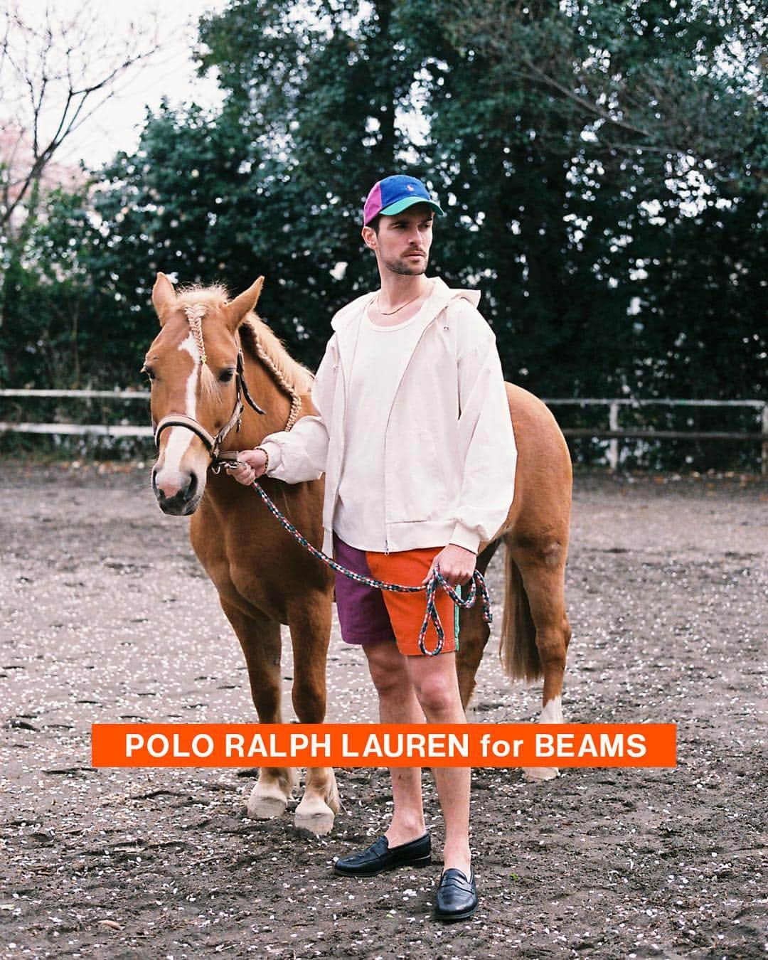 のインスタグラム：「… HARAJUKU BEAMS New Contents UP  POLO RALPH LAUREN  ポロ ラルフ ローレンとの初めての別注が実現。 定番のショーツとキャップをベースに、全てのパネルのカラーが異なるクレイジーパターンの配色を採用。  さらに、それぞれのパネルにブランドを代表するポニーの刺繍を施しました。 photo  by @mirimatsufuji  @poloralphlauren  #harajuku_beams  #原宿 #ビームス #HARAJUKU＿BEAMS #poloralphlauren #ポロラルフローレン  #crazypatterns」