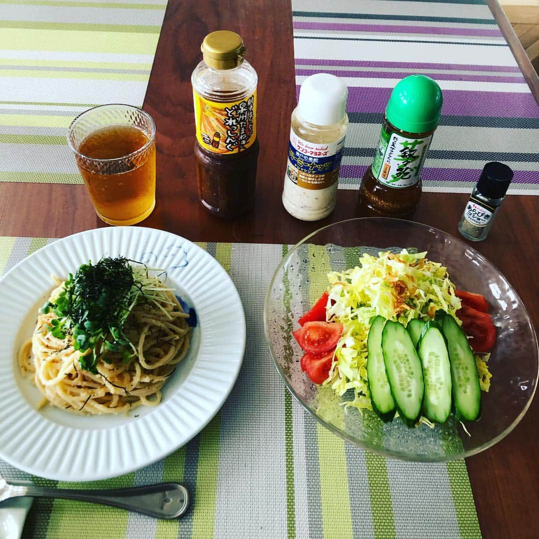 金村義明さんのインスタグラム写真 - (金村義明Instagram)「#ロケ終了#本日2回目の入浴の後#ランチ＃銚子の春キャベツサラダ#明太子パスタ#超超超劇劇うままままままままし」4月24日 14時22分 - yoshiaki_kanemura