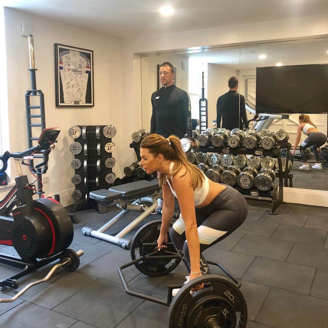 ジョン・テリーさんのインスタグラム写真 - (ジョン・テリーInstagram)「6am Club @toniterry26 💪🏻🍑👀 Now time for some 🥊 @bradleysimmonds」4月24日 15時07分 - johnterry.26