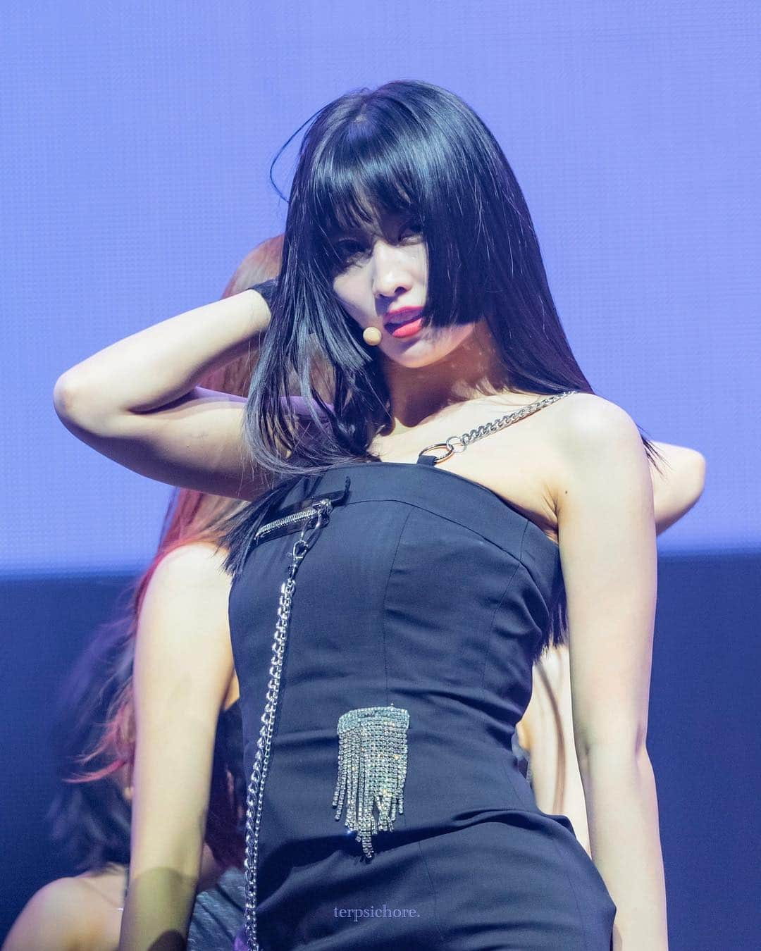 モモさんのインスタグラム写真 - (モモInstagram)「♡ [Fantaken] 190422 - FANCY Showcase  #MOMO #트와이스 #모모 #平井もも #もも #TWICE ©terpsichore」4月24日 16時17分 - momojype