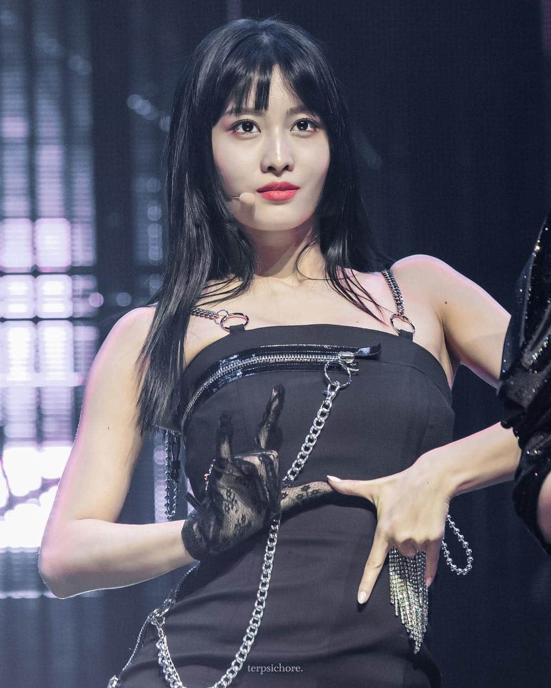 モモさんのインスタグラム写真 - (モモInstagram)「♡ [Fantaken] 190422 - FANCY Showcase  #MOMO #트와이스 #모모 #平井もも #もも #TWICE ©terpsichore」4月24日 16時17分 - momojype