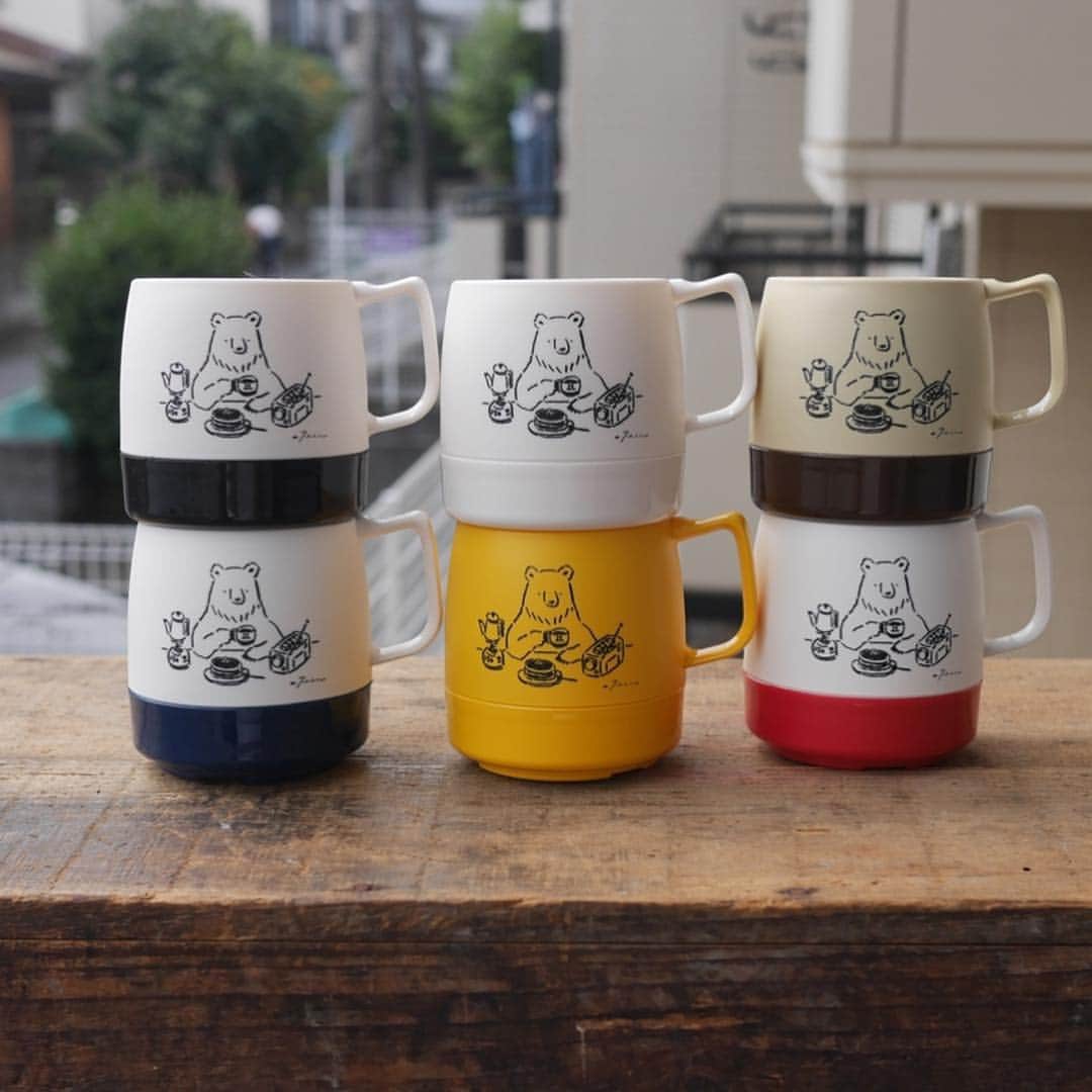 手紙社さんのインスタグラム写真 - (手紙社Instagram)「【「手紙社の『こどもの日』」高旗将雄さんの愛らしいアイテムにご注目！】 身の回りにある道具や動物をほのぼのとしたタッチで描くイラストレーター・高旗将雄さん。当日はチェキフレームを作るワークショップを開催するほか、木製のブローチや手ぬぐい、スタンプ、おちょこに豆皿など、様々なオリジナルグッズも販売予定です。日常の様々なシーンにアクセントを加えてくれる愛らしいアイテムの数々に、どうぞご注目ください！ . 1枚目：クマのマグカップ 2枚目：活版印刷のポストカード（クマ） 3枚目：活版印刷のポストカード（イヌ） 4枚目：木のブローチ . ▶︎詳細は「@kodomonohi2019」プロフィールのリンク→SHOP INDEX「高旗将雄」のページへ -------------------------------------------- 【開催概要】 手紙社の「こどもの日」 開催日：2019年4月27日（土）/ 28日（日） 時間：10:00-17:00 会場：東京都立産業貿易センター 台東館 7F 展示室 （〒111-0033 東京都台東区花川戸2-6-5） アクセス：東京メトロ（銀座線）浅草駅から徒歩5分/都営浅草線（地下鉄）浅草駅から徒歩8分 入場料：500円　※ 1歳以下無料 -------------------------------------------- #手紙社 #手紙舎 #tegamisha #手紙社のこどもの日 #こどもの日 #kids #baby #こどものいる暮らし #えほん #おもちゃ #マーケット #ワークショップ #ワークショップイベント  #赤ちゃん #親子時間 #親子イベント #おやこイベント #親子ワークショップ #キッズ #キッズイベント #キッズスペース #キッズアート #イベント情報 #こどもとおでかけ  #こどもとつくる #こどもと暮らす #こどもとあそぶ #こどもとの時間 #高旗将雄 #ポストカード」4月24日 16時14分 - tegamisha