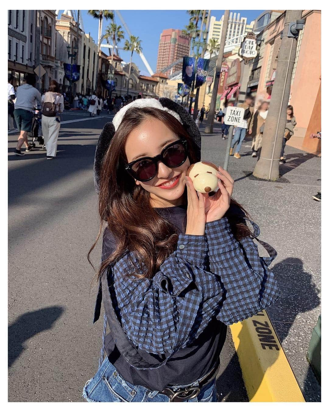 板野友美さんのインスタグラム写真 - (板野友美Instagram)「大阪に行ったので 帰りにUSJに寄り道😳💛 #愛しのスヌーピー」4月24日 16時46分 - tomo.i_0703