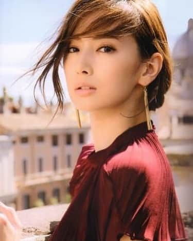 北川景子　ファンアカウントのインスタグラム：「#北川景子 #keikokitagawa #きたがわけいこ #きれい #綺麗 #きれいなお姉さん #きれいなひと #綺麗な人 #きれいな人 #憧れ #あこがれ #あこがれのひと #あこがれの人 #大好き #だいすきな人 #だいすきなひと」