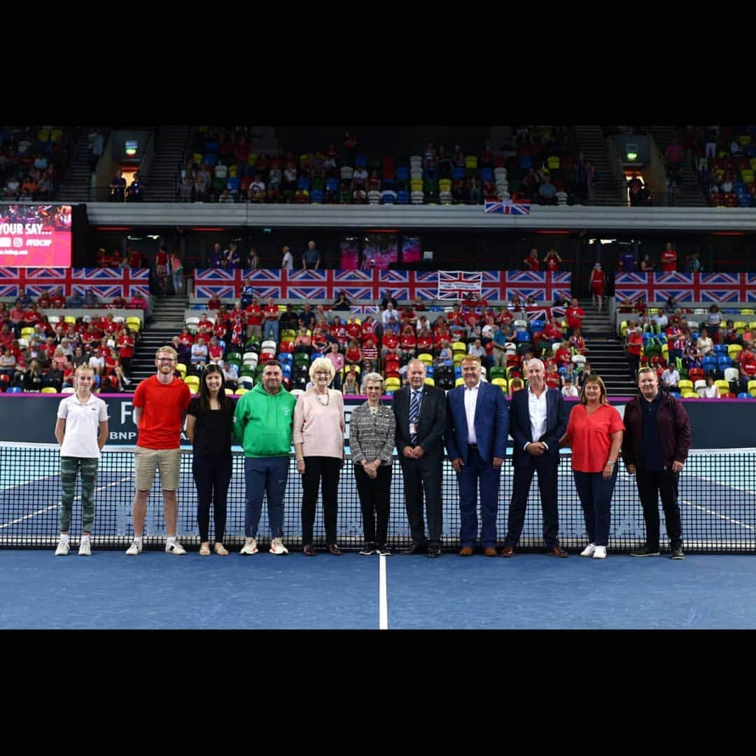 ロイヤル・ファミリーさんのインスタグラム写真 - (ロイヤル・ファミリーInstagram)「This weekend The Duchess of Gloucester attended the Fed Cup, the largest annual team competition in women’s sport, as Honorary President of The Lawn Tennis Association. Whilst there HRH met with winners of the LTA Tennis Awards, which recognise contribution to grassroots tennis across the UK.」4月24日 22時45分 - theroyalfamily