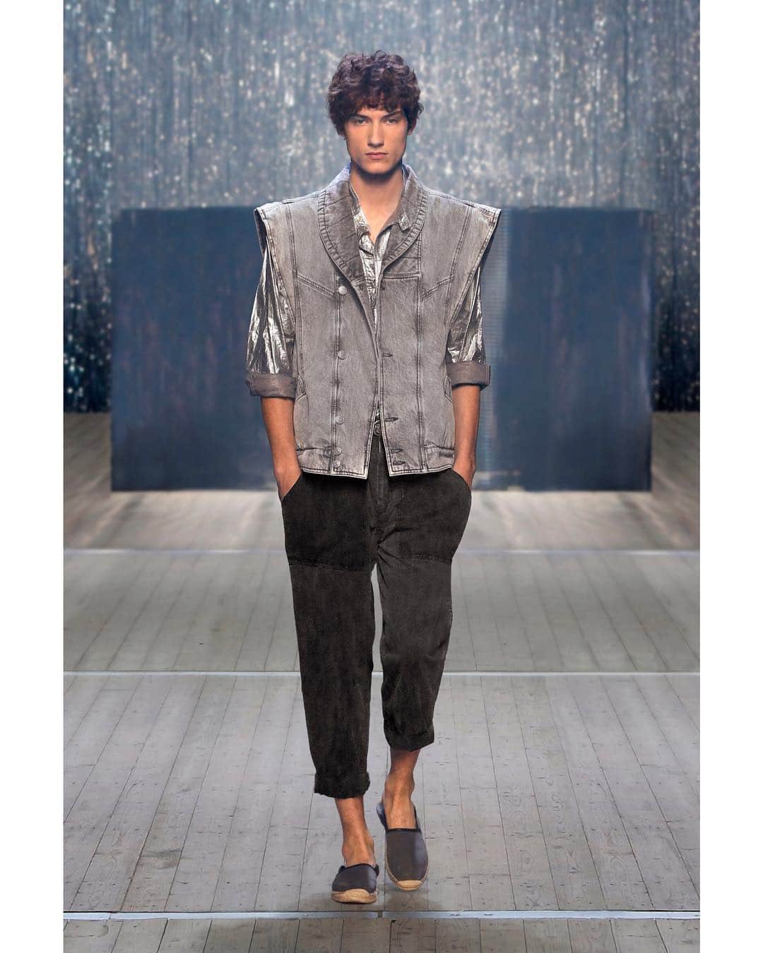 TOMORROWLAND_JPのグルメインスタ