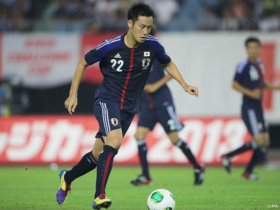 日本サッカー協会さんのインスタグラム写真 - (日本サッカー協会Instagram)「キリンチャレンジカップ2019（6/9＠ひとめぼれスタジアム宮城)vs #エルサルバドル 🇸🇻 ✅チケット販売中！ 👉チケット情報は JFA.jpへ ・ 日本代表戦＠宮城をプレイバック！ 前回宮城スタジアムで行われた試合は、フォルラン・スアレスらを擁する強豪ウルグアイとのキリンチャレンジカップ。 ・ 📅2013.08.14 📍宮城スタジアム キリンチャレンジカップ2013 日本 2-4 ウルグアイ ⚽ 54'香川真司 72'本田圭佑 ・ [監督] アルベルト・ザッケローニ ・ [出場選手] #川島永嗣 （スタンダール・リエージュ） #内田篤人 （FCシャルケ04）→83'#駒野友一 （ジュビロ磐田） #今野泰幸 （ガンバ大阪） #酒井高徳 （VfBシュツットガルト） #吉田麻也 （サウサンプトン）→56'#伊野波雅彦 （ジュビロ磐田） #遠藤保仁 （ガンバ大阪） #長谷部誠 （VfLヴォルフスブルク）→75'#山口螢 （セレッソ大阪） #本田圭佑 （CSKAモスクワ） #岡崎慎司 （1.FSVマインツ05） #香川真司 （マンチェスター・ユナイテッド） #柿谷曜一朗 （セレッソ大阪）→64'#豊田陽平 （サガン鳥栖） ・ [控え選手] #西川周作 （サンフレッチェ広島）#権田修一 （FC東京）#長友佑都 （インテル・ミラノ）#森重真人 （FC東京）#青山敏弘 （サンフレッチェ広島）#高橋秀人 （FC東京）#清武弘嗣 （1.FCニュルンベルク）#工藤壮人 （柏レイソル） ・ #jfa #daihyo  #SAMURAIBLUE」4月24日 19時24分 - japanfootballassociation