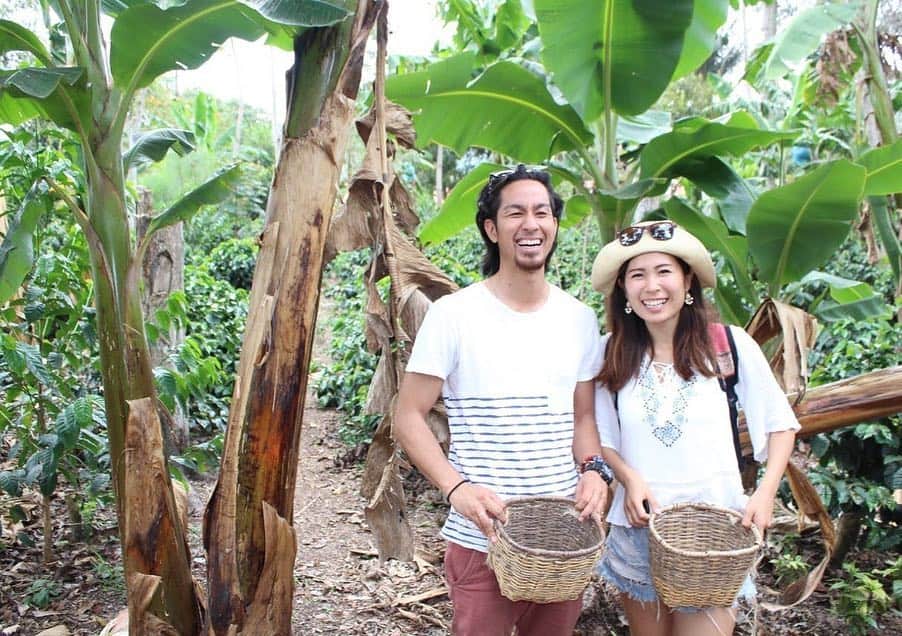 ?CAMPFIRE? [official] さんのインスタグラム写真 - (?CAMPFIRE? [official] Instagram)「ブラジルのコーヒー農園で修行をし、自分たちの足で世界中のカフェ文化に触れてきた旅人夫婦の挑戦！沖縄・読谷村に “世界を感じられるカフェ” を開きます！ 人の輪が広がり、みなが互いに応援し合える、ファミリーのように温かい場を創りたい！ . . 今回のプロジェクトで皆さまからご支援を頂けた際には、イタリアのLa Marzocco（ラ・マルゾッコ社）というメーカーの小型エスプレッソマシン『linea mini』を購入します。 . . 世界で経験し学んできたこと、 世界観をカフェで再現しつつ 誰かのきっかけとなる場作りができるように、精進していきます！！ わたしたちの夢のカフェを一緒に作り上げる お手伝いをしていただけたら、嬉しいです。 未熟者な二人の挑戦、どうか応援して下さい！ よろしくお願いいたします！！！ . . #コーヒー #coffee #カフェ #cafe #珈琲 #旅 #trip #travel #japan #旅行 #トラベラー #旅人 #沖縄 #okinawa #沖縄カフェ #沖縄旅行 #campfire #クラウドファンディング #夢見る人をはじめる人に」4月24日 19時48分 - campfire_jp