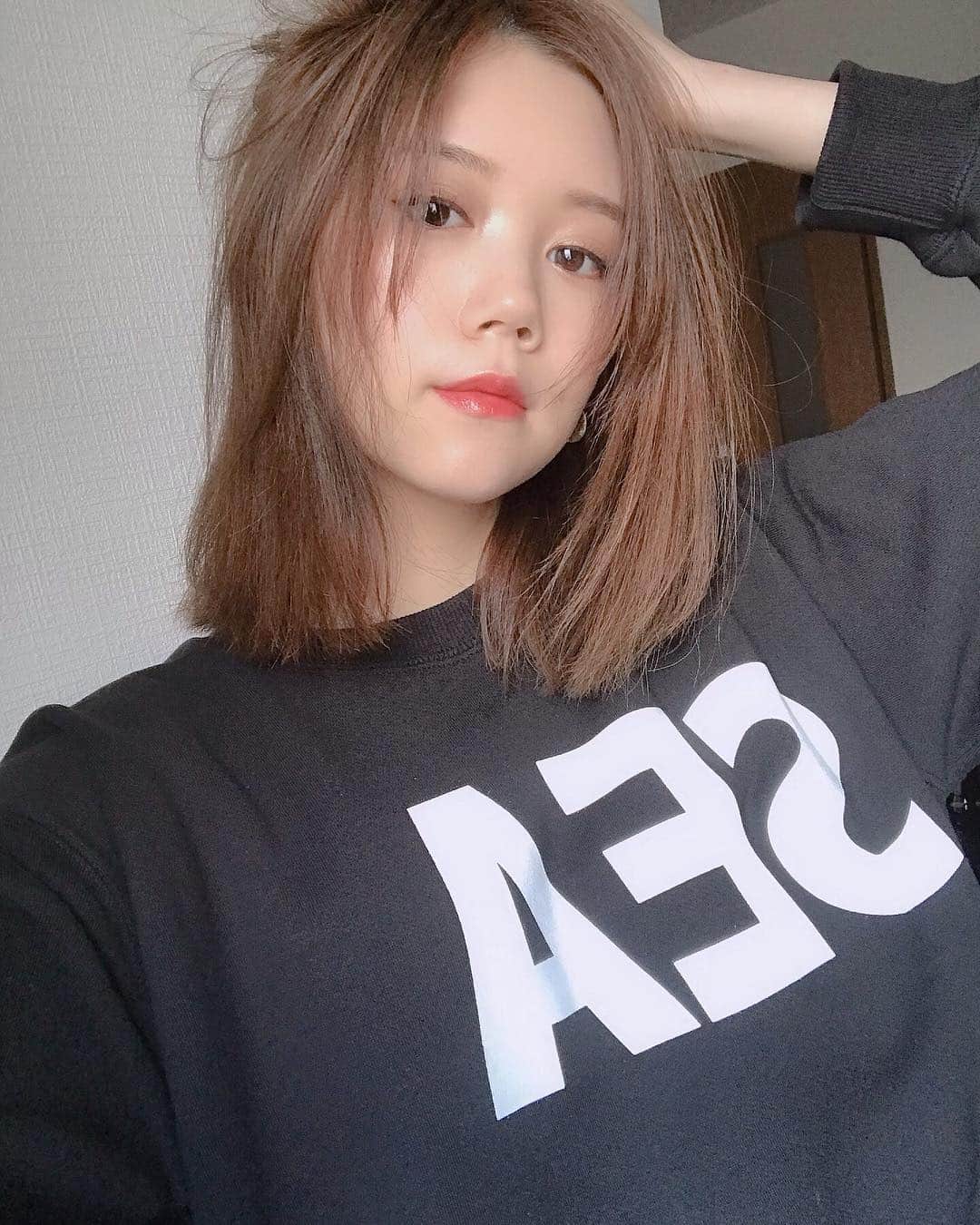 千田麻実のインスタグラム：「⠀ 朝からバタバタだけど充実した一日だったな。⠀ ⠀ 最近髪は明るいトーンにハマってます❤︎これはちょっと前の&陽の当たる場所でとってるからかなり明るめ。⠀ ⠀」