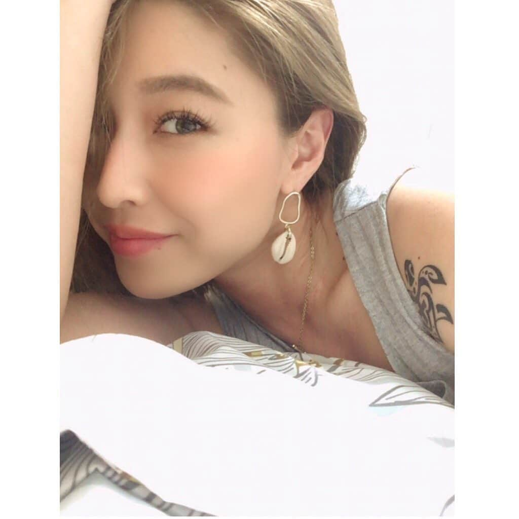 pukkeyさんのインスタグラム写真 - (pukkeyInstagram)「naturalっぽいのが好き🐚💕 マツエクの有難さ 身に染みてます🙏💜 嬉しすぎる😭❤️ #Hawaian #love #natural #Aloha #honu #Shell #simple  #シンプルに生きたい」4月24日 20時35分 - yuuki_pky