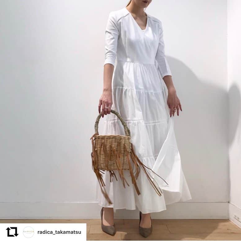 BORDERS at BALCONYのインスタグラム：「BALLERINA MAXI DRESS!! @radica_takamatsu さん、綺麗に着用くださって、ありがとうございます!!⁣⠀」