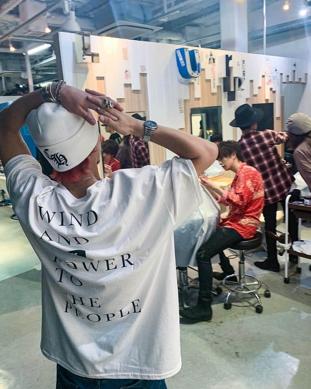 高木琢也さんのインスタグラム写真 - (高木琢也Instagram)「カットチェック💇‍♂️💈 デビューまでもう少し！かも！！ #鈴木雄人 #芳野 #カットチェック」4月24日 21時01分 - takagi_ocean