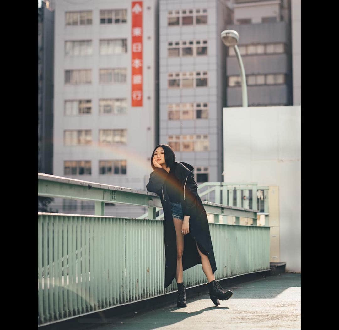 水野絵梨奈さんのインスタグラム写真 - (水野絵梨奈Instagram)「Photography by @jayclewis12  @jayclewis12_portraits  Long raincoat:@droledemonsieur  Shoes @drmartensofficial @drmartens_japan  Model: @elina_mizuno  #elinamizuno #水野絵梨奈 #みずのえりな #dancer #actress #model #doshin #doshincrew #dance #ダンス #hiphop #jazzhiphop #streetjazz #freestyle #fashion #photo #photograph #droledemonsieur #drmartens」4月24日 21時01分 - elina_mizuno