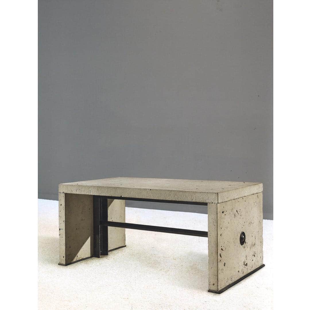 THE ROWさんのインスタグラム写真 - (THE ROWInstagram)「Paul Dupré-Lafon; Limestone and iron low table, 1940」4月25日 6時33分 - therow