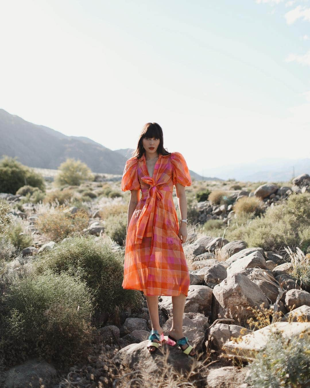 ナタリー・スアレスさんのインスタグラム写真 - (ナタリー・スアレスInstagram)「This is a picnic in a dress. @shopbop has me leaning towards bright corals and pinks for spring with voluminous sleeves. #SpringStartsNow #StyleHigh #ad」4月25日 7時48分 - natalieoffduty