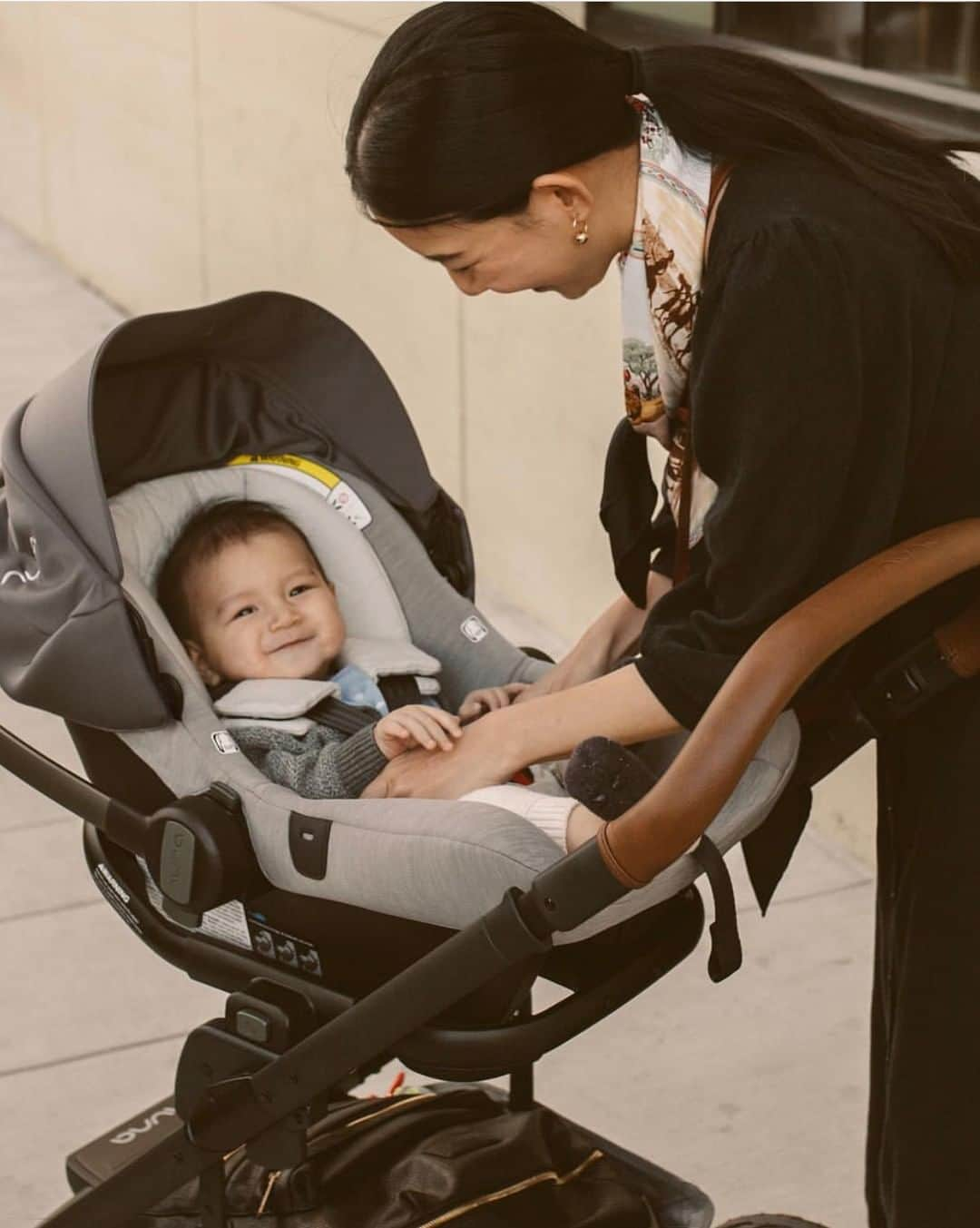 nunaさんのインスタグラム写真 - (nunaInstagram)「This little guy is all smiles in his PIPA™ lite and this mama is thrilled she finally found a car seat her baby loves. The PIPA lite is protective and portable without compromising your baby's comfort.  #Repost @honeynsilk . . . The best thing that happened this weekend was actually driving to lunch in a peaceful, quiet car ride with the family 😌 Since he was born, Jacob would scream and cry in his car seat every single time we got into the car, but when we finally switched to the @nuna_usa PIPA™ lite on Saturday, he became a braaaand new baby 😱 I can tell that he's just so much more comfortable and content in this one with its space and design. If I knew this would solve our problem, I would've gotten this so much sooner, but we're so happy that he's happy in his new ride! As a first time mom, I felt so helpless before, but now accomplished 💪🏼 see his happy, cheeky smile 👶🏻 #myNuna  https://www.nuna.eu/pipa-lite #Nuna #Nuna_US #PIPAlite #carseat #MIXX #stroller #lifestyle #smiles #happy #travelwithbaby #motherhood #firsttimemom #boymom #babyregistry #babyboy #babysmile #joy #love #travel #happybaby」4月24日 23時00分 - nuna_usa