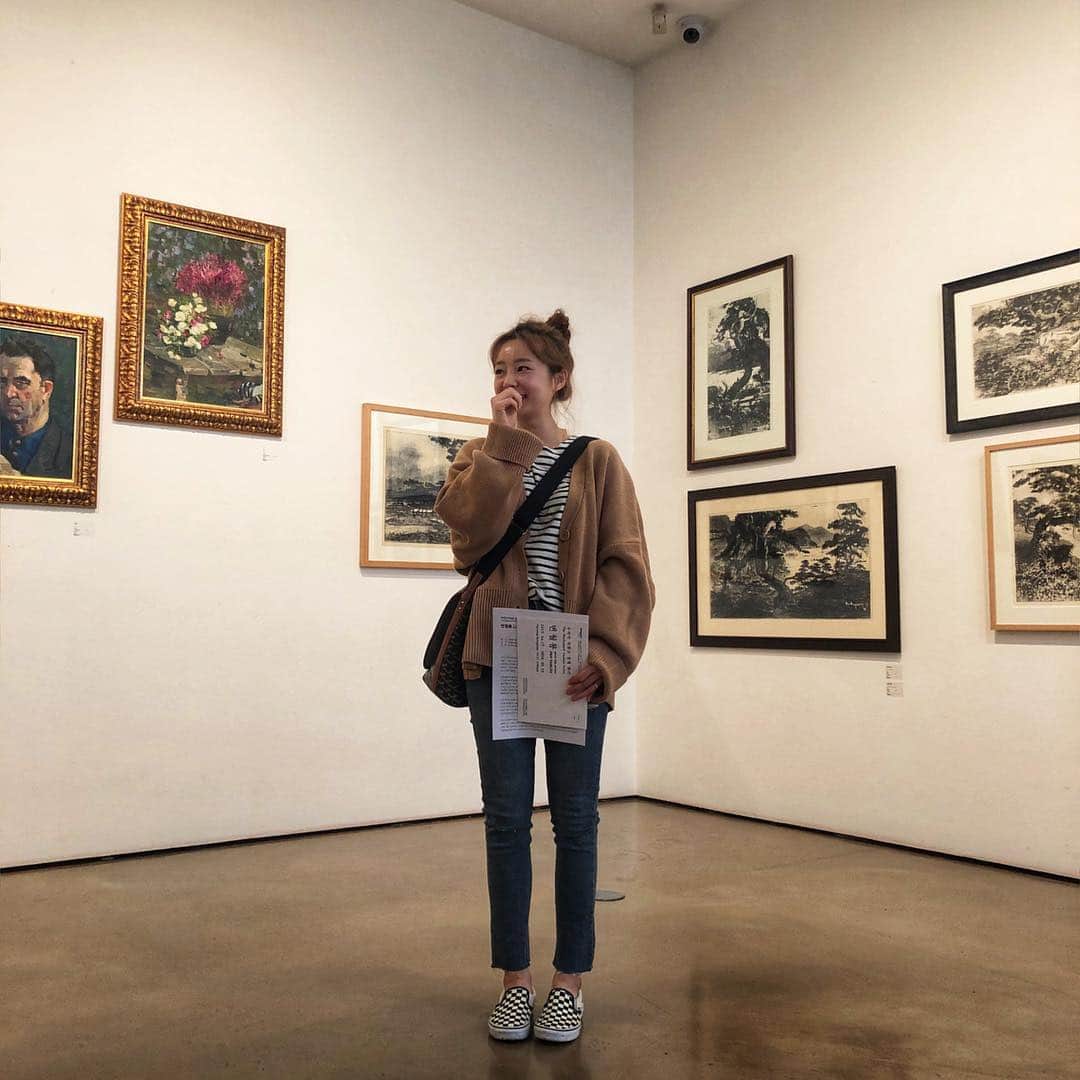 ユ・ボファさんのインスタグラム写真 - (ユ・ボファInstagram)「오늘의 과제- 문화역 서울  dmz  인디프레스 신학철 서울시립미술관 멀티액세스 학고재 변월룡 보화는 오늘도.. 눈에서 피눈물이 났다고한다..😭」4月24日 23時05分 - yoobohwa