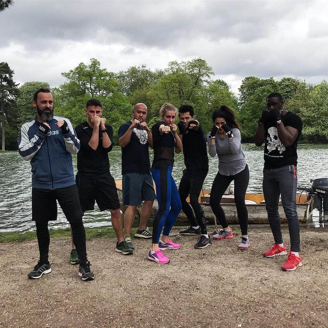 マリー・ギャヨのインスタグラム：「Make a team that push you to level up #Squad #Boxe #LevelUp #FocusOn #Training #HappyTime #GoodEnergy」