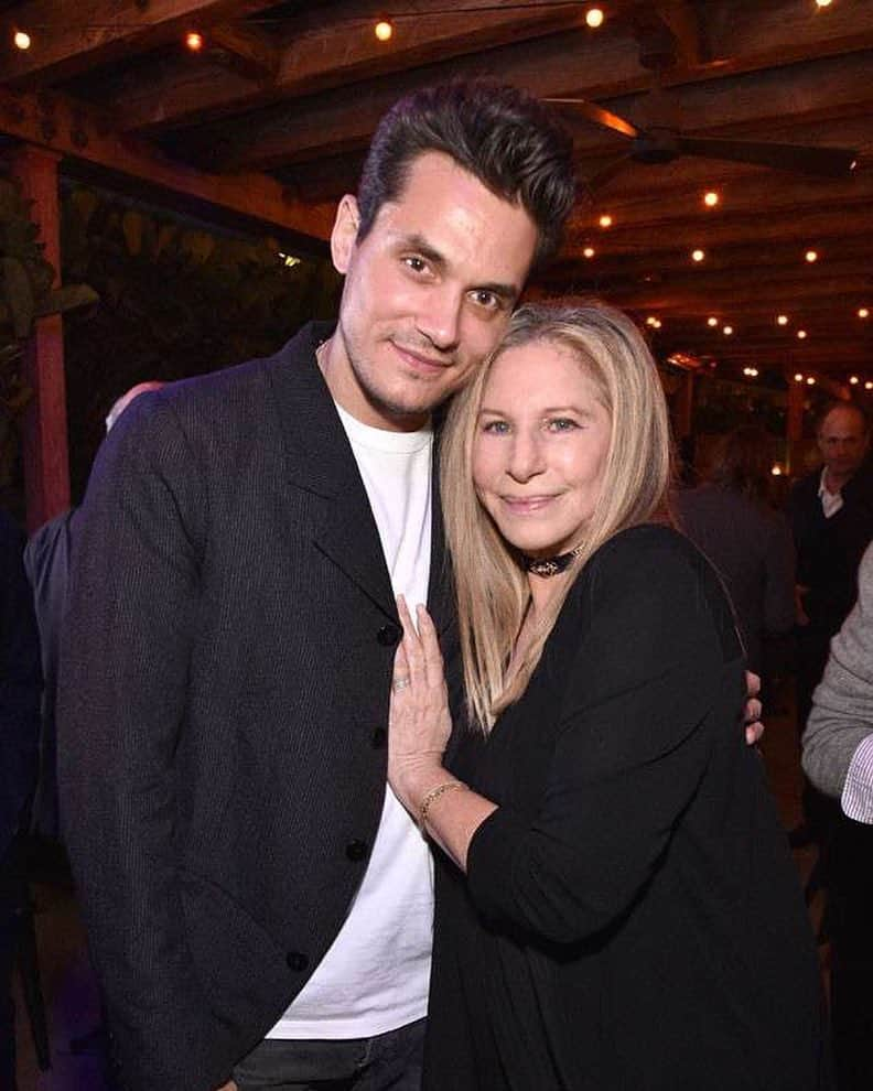 ジョン・メイヤーさんのインスタグラム写真 - (ジョン・メイヤーInstagram)「Happy Birthday sweet @barbrastreisand. 🌷🌷」4月25日 0時12分 - johnmayer