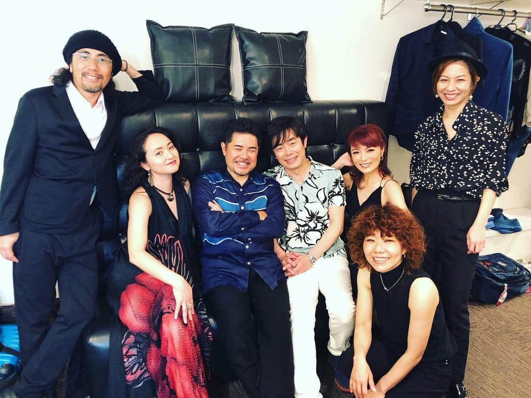 マルシアさんのインスタグラム写真 - (マルシアInstagram)「‪ビルボードライブ大阪にいらした皆様、‬ ‪ありがとう😊‬ ‪楽しい南米、日本の音楽の旅でしたわ♬ね‬ ‪出演のみんなありがとう😊みんなと歌えたことに感謝です❗️‬ ‪明日富山へGoしますー頑張りまーす^_^‬ ‪感謝❤️‬ ‪#宮沢和史‬ ‪#アルベルト城間‬ ‪#大城クラウディア‬ ‪#DIAMANTES‬ ‪#マルシア‬ ‪#新BS日本のうた‬」4月25日 0時42分 - marciaknishiye