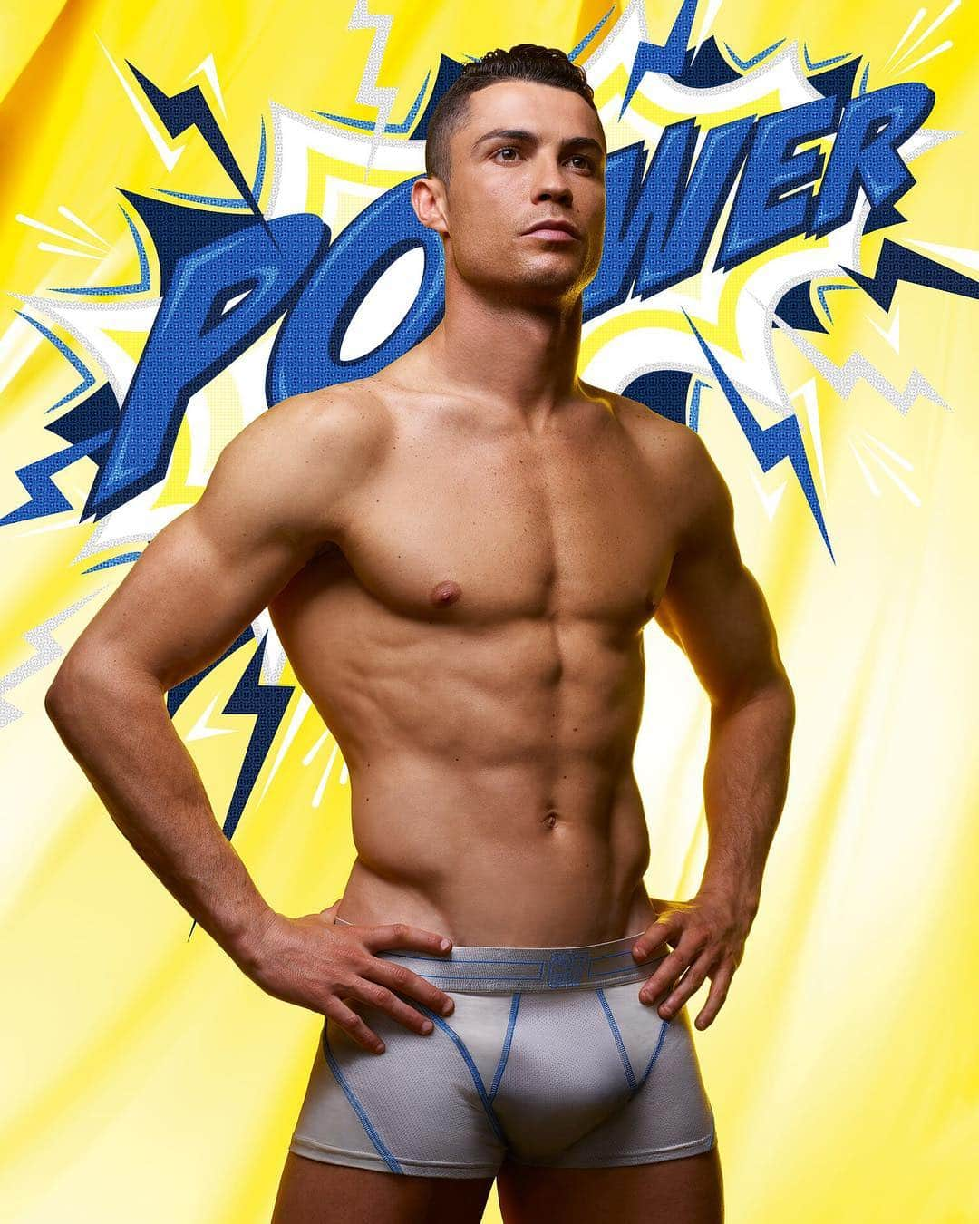 クリスティアーノ・ロナウドさんのインスタグラム写真 - (クリスティアーノ・ロナウドInstagram)「My superpowers? Power, Strength, Belief and, of course, my @cr7underwear 😉 What are yours? New campaign out today!」4月25日 1時02分 - cristiano