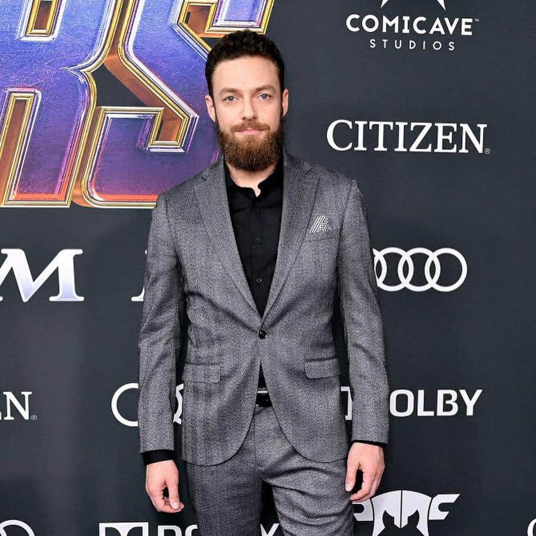 ロス・マーカンドのインスタグラム：「Folks...it's finally here.  Hope you enjoy it as much as I did. 👌 @avengers」