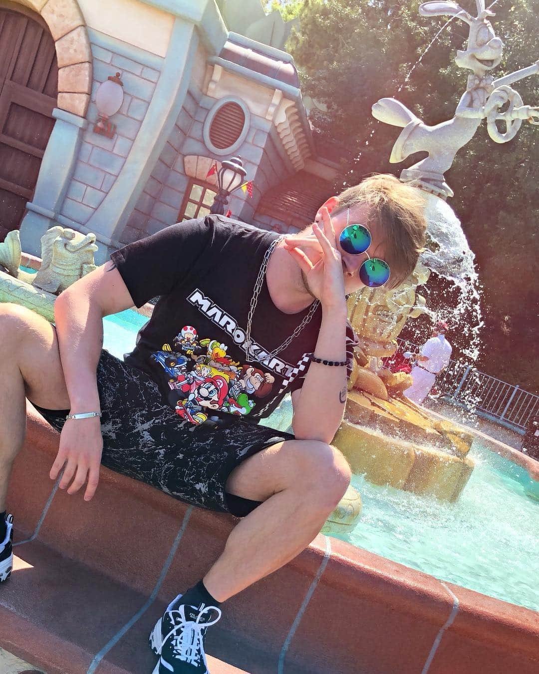 iBlaliのインスタグラム：「DISNEYLAND!」