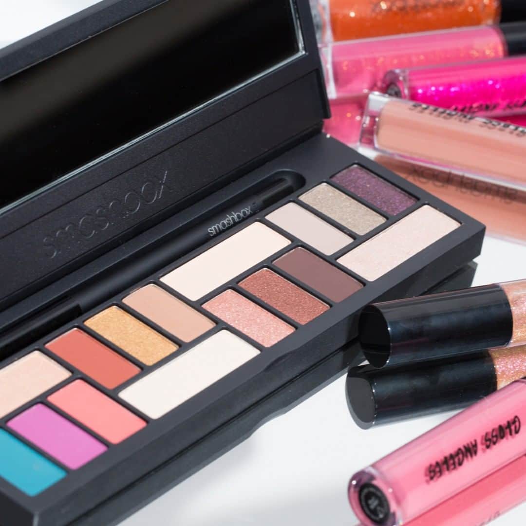 Smashboxのインスタグラム：「All the essentials ✨ Smashbox is now available in-store and online at rileyrose.com. Go to @rileyrose to enter an exclusive giveaway! #CrueltyFree」