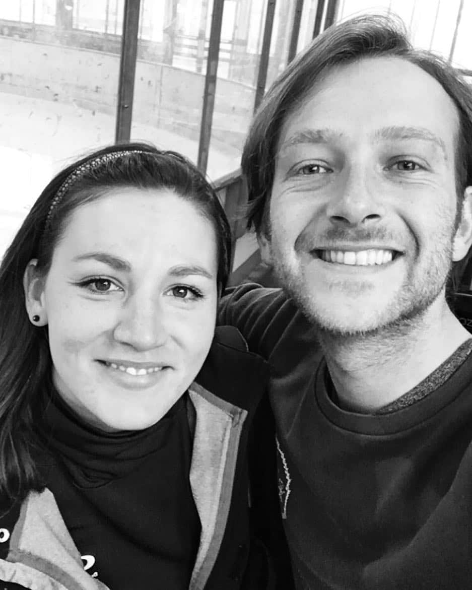 ステファノ・カルーゾのインスタグラム：「Back together / Berlin Ice Dance Seminar 2019 🇩🇪⛸🍀 #eistanz #icedance #berlin #newadventures #kolbecaruso #figureskating #coach #choreograoher #bundestrainer #happylife #happydays #withmypartnerincrime #ciaobelli」