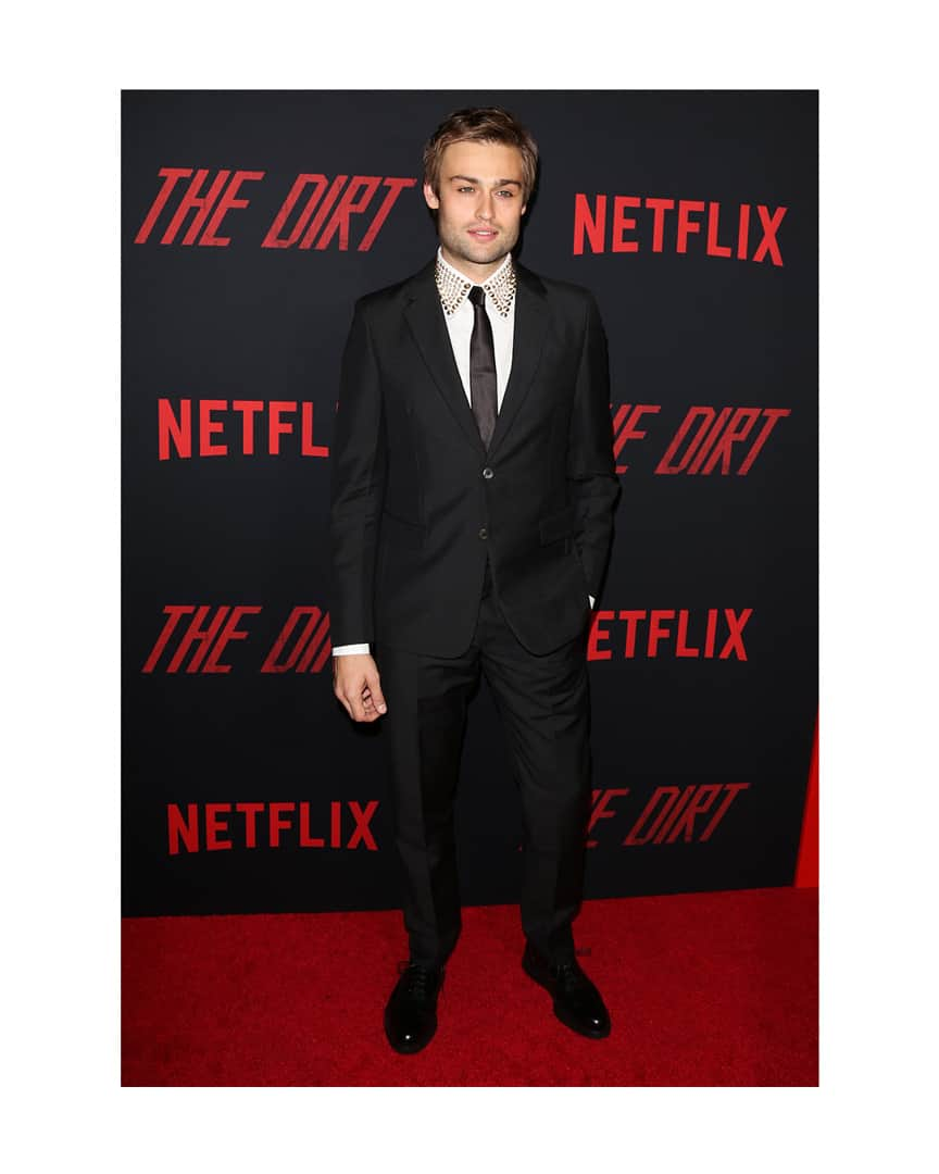 プラダさんのインスタグラム写真 - (プラダInstagram)「@DouglasBooth wears #Prada while attending ‘The Dirt’ premiere in Los Angeles. #PradaPeople」4月25日 16時40分 - prada