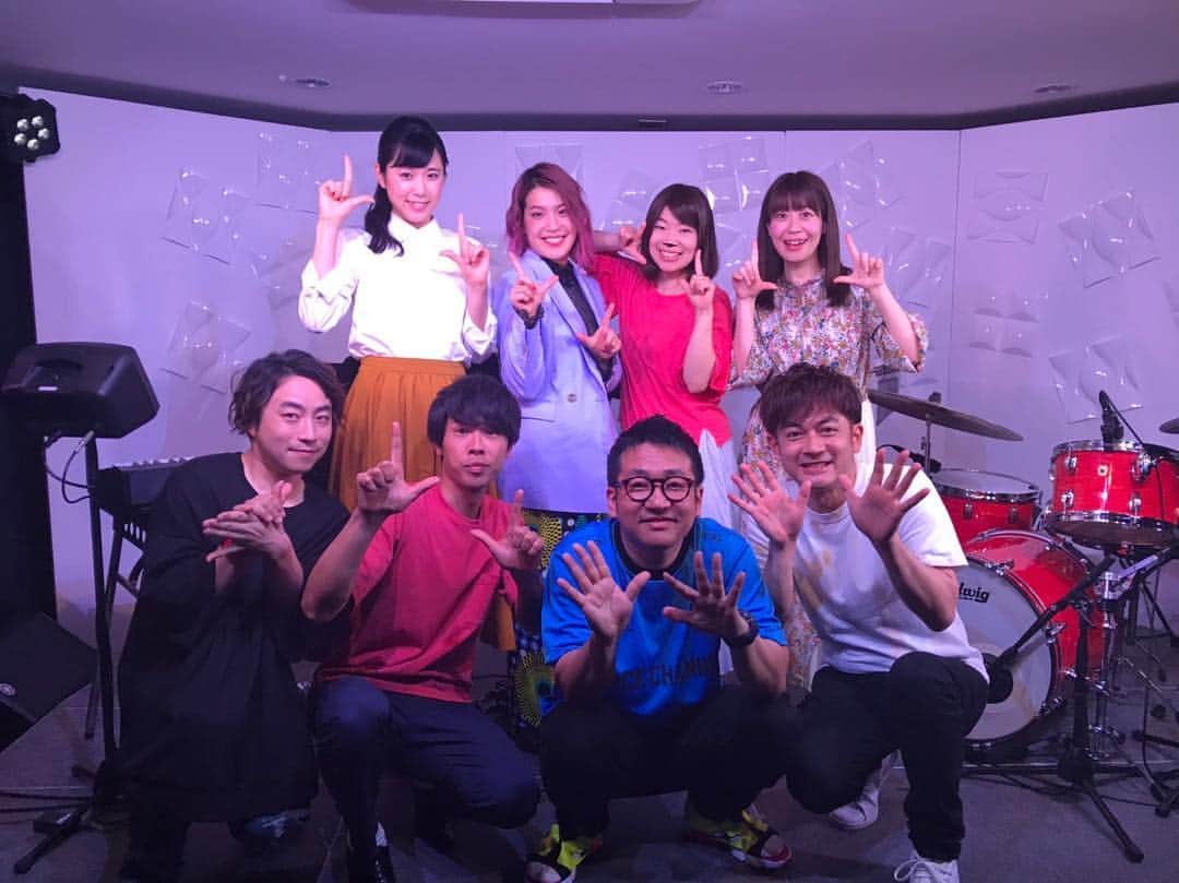岡田真帆のインスタグラム：「‪23日デンスタTV 『いとこで◯◯する番組』楽しかったです🙌‬ ‪見てくださった方、そしてリツイートキャンペーン協力いただいた方、ありがとうございました！‬ ‪本編でお伝え出来なかったのですが、来月5/28の放送、残念ながら私、ライブ出演のため欠席です😭‬ ‪また6月にお会いできたら幸いです！‬」